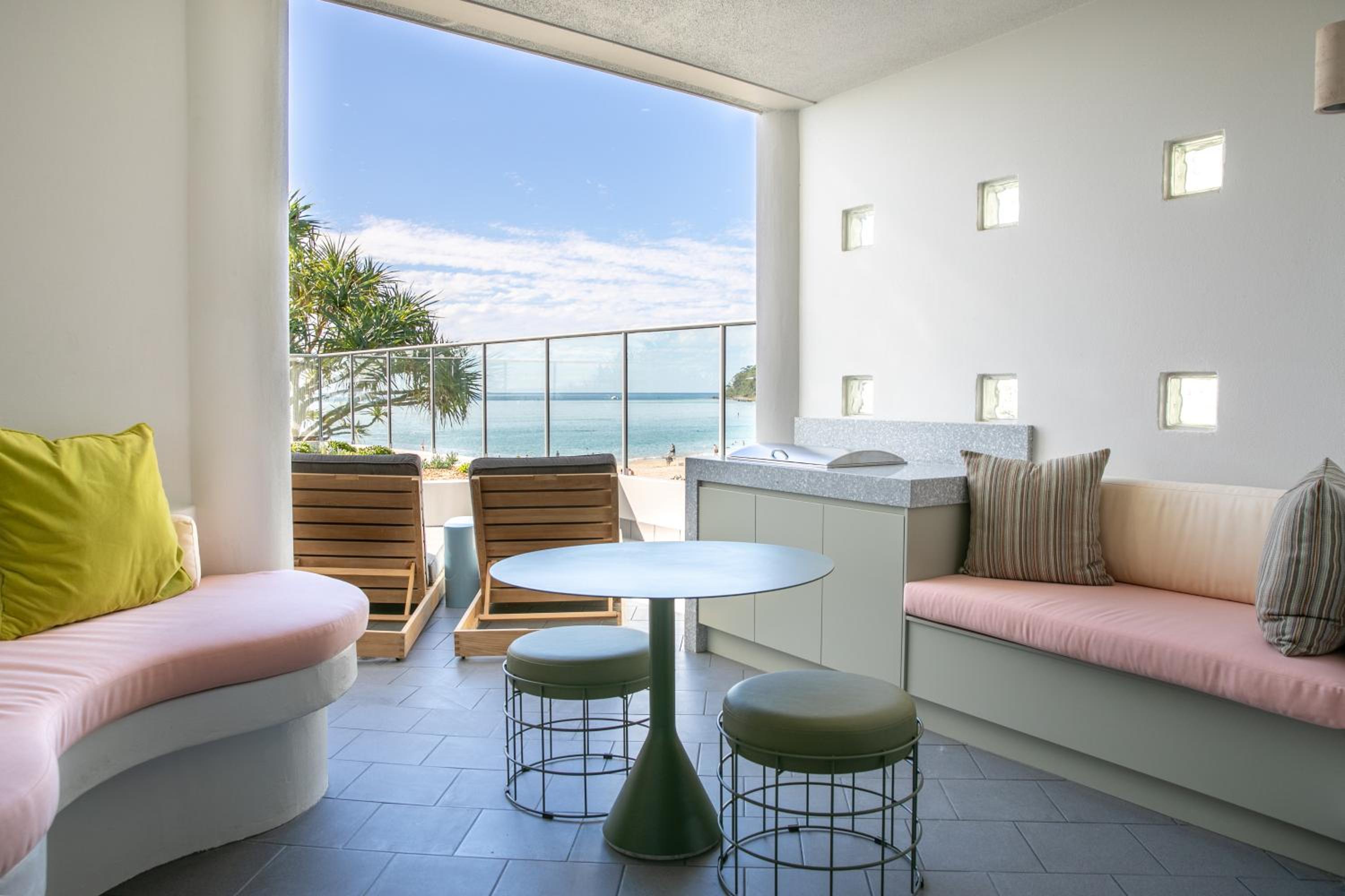 Beachfront Studio photo 2