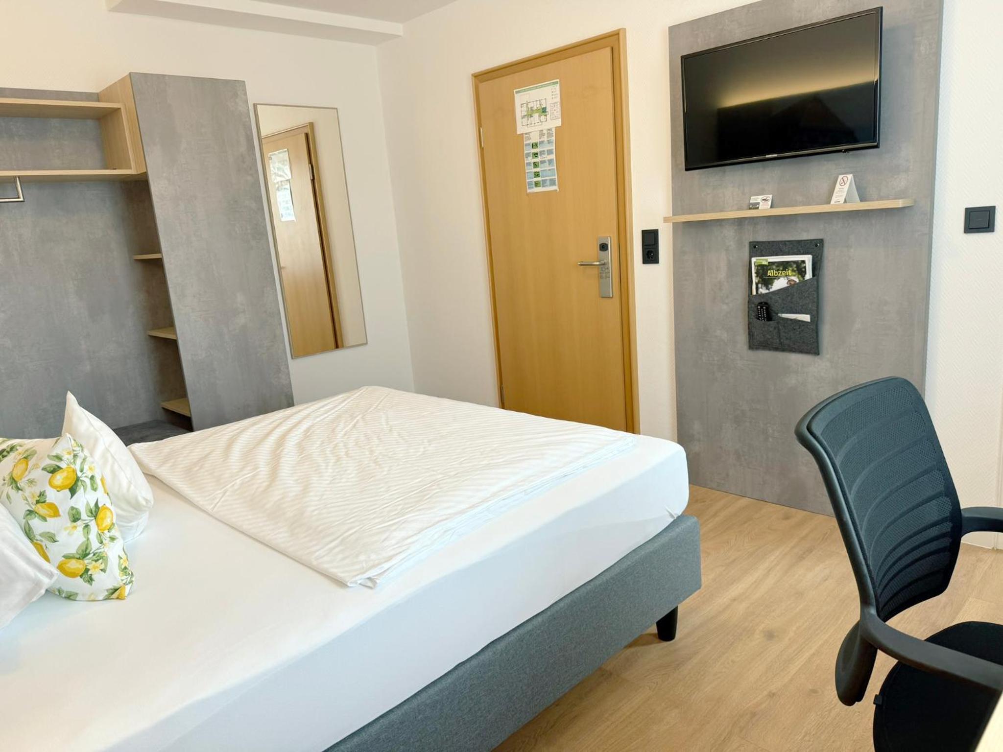 Single Room photo 2
