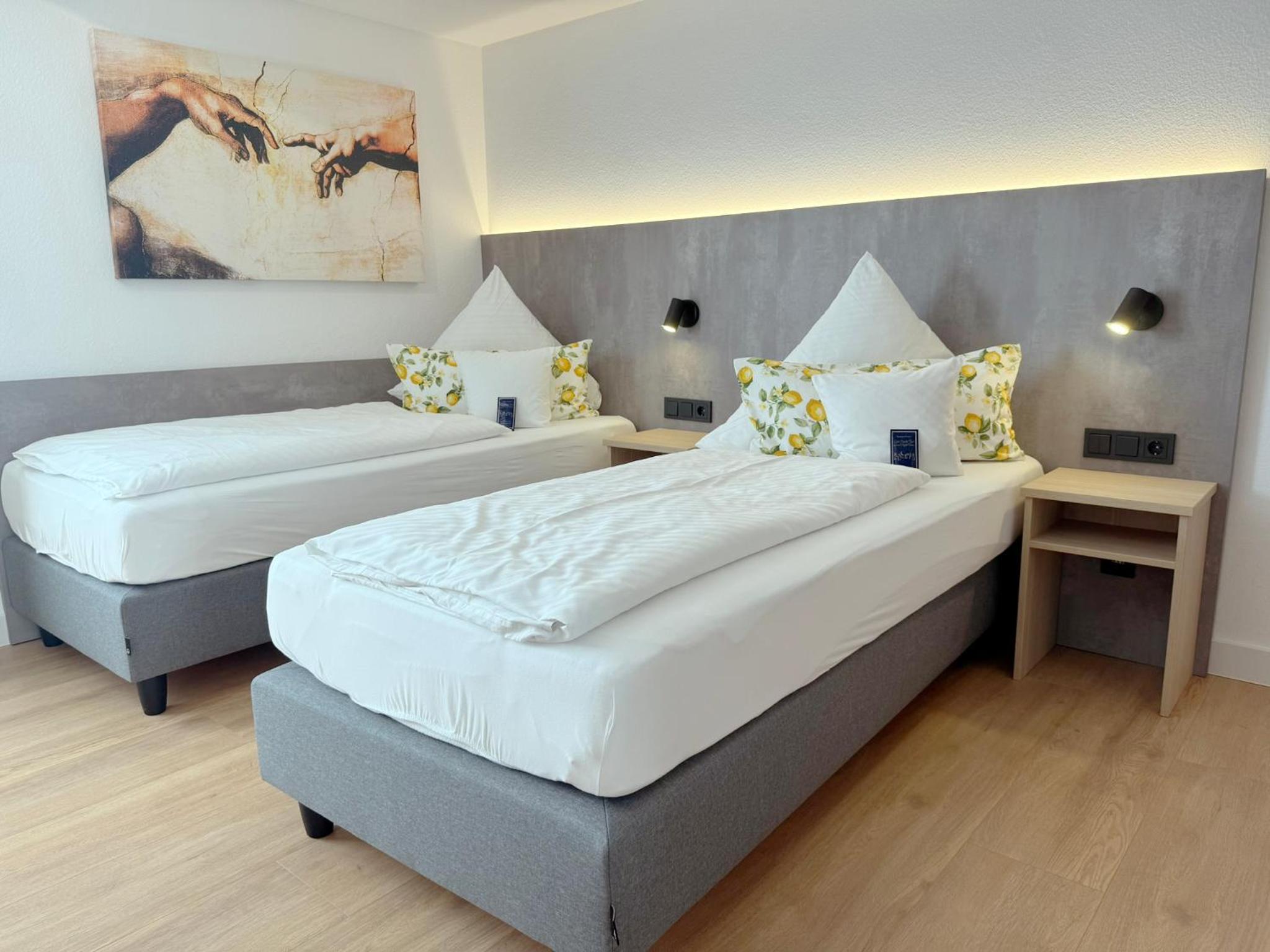 Double Room - Photo 16