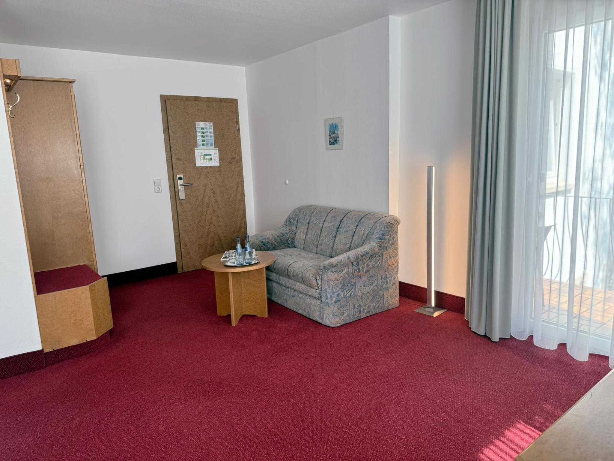 Double Room - Photo 5