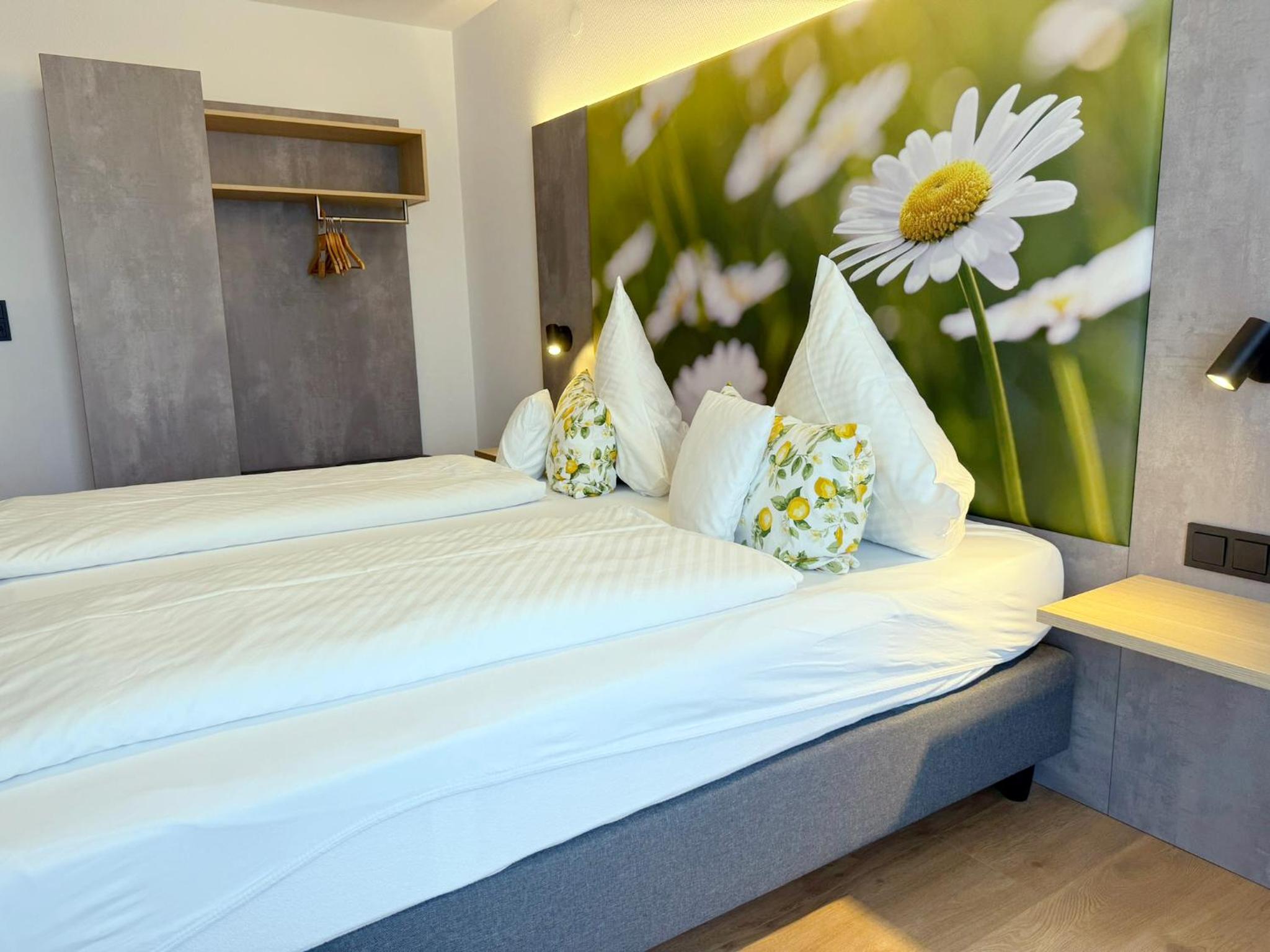 Double Room - Photo 11