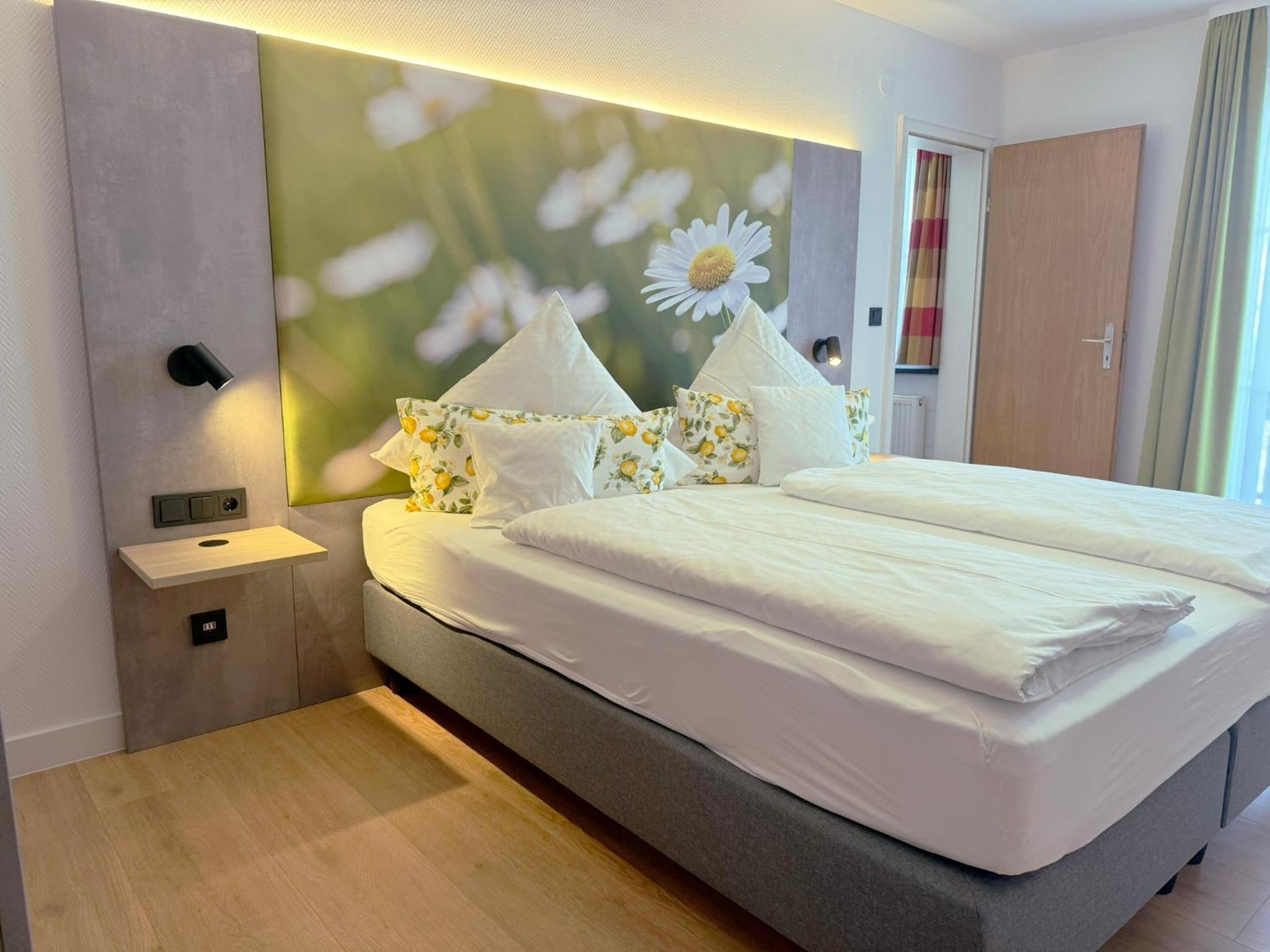 Double Room - Photo 12