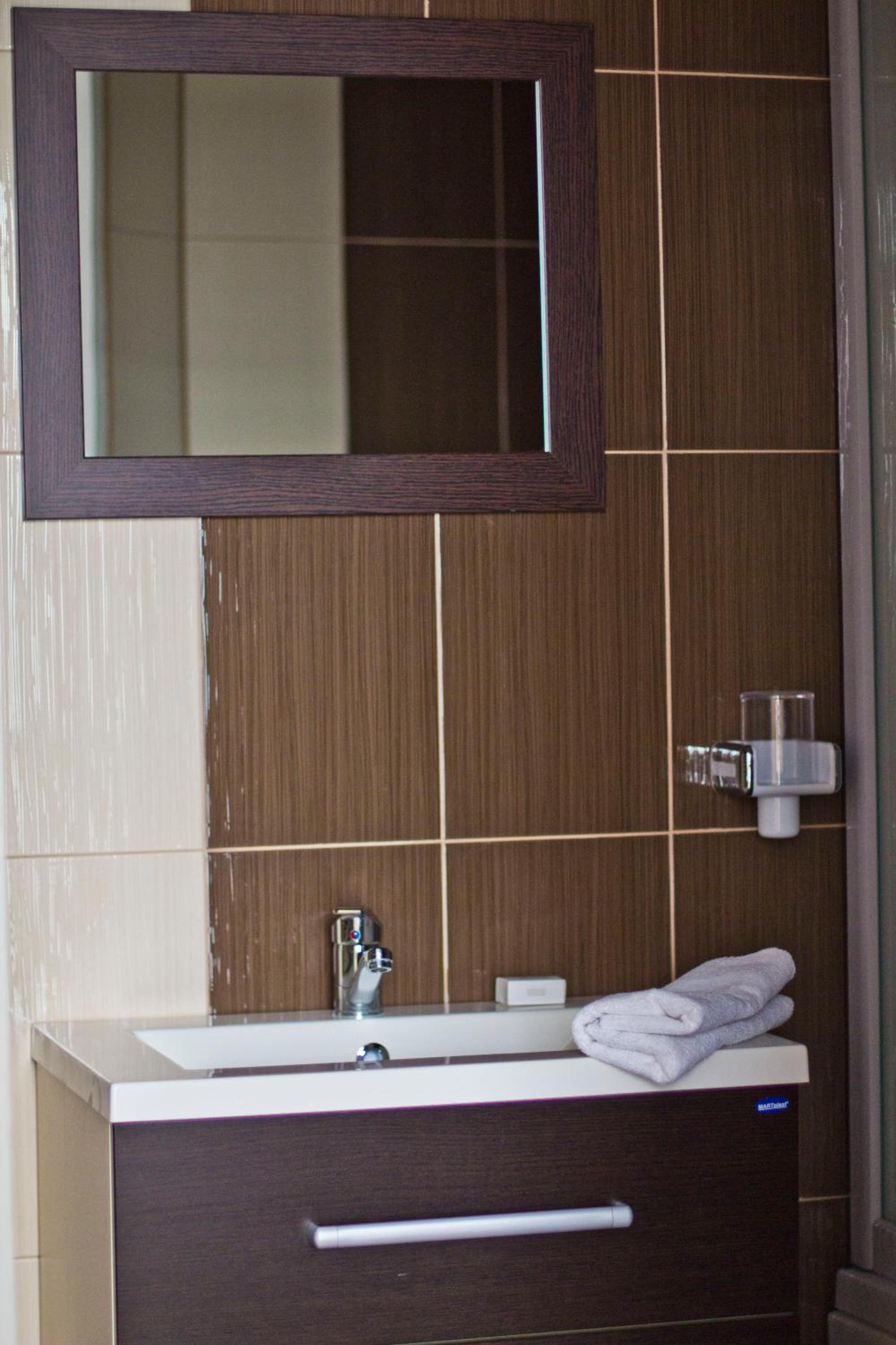 Superior Double or Twin Room - Photo 3