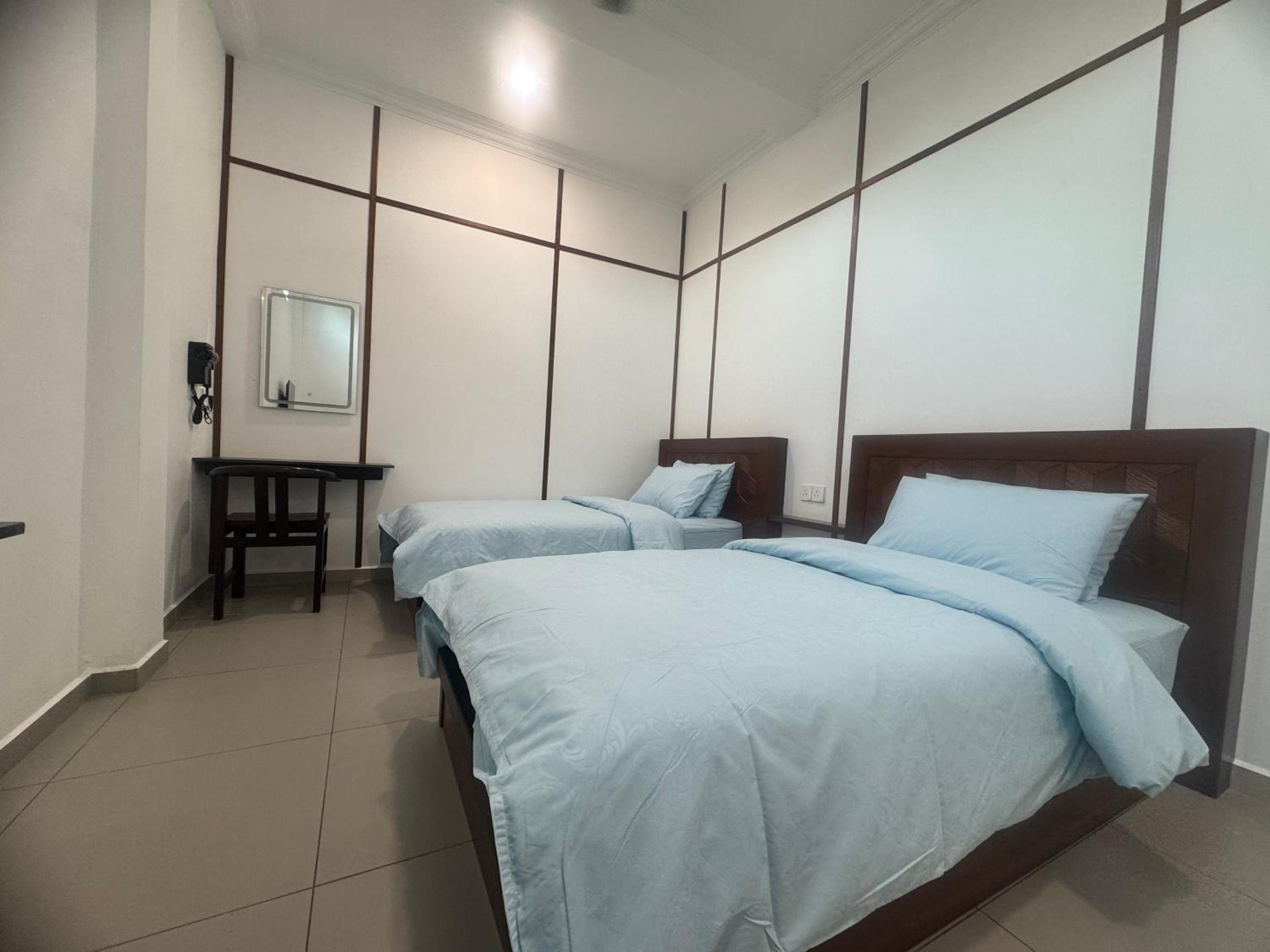 Twin Room - Photo 1
