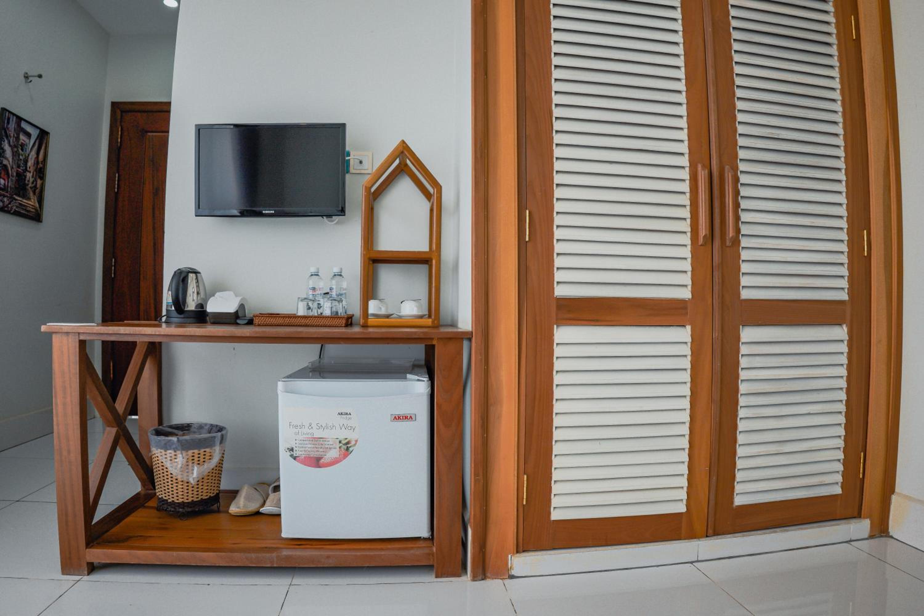 Double Room - Photo 18