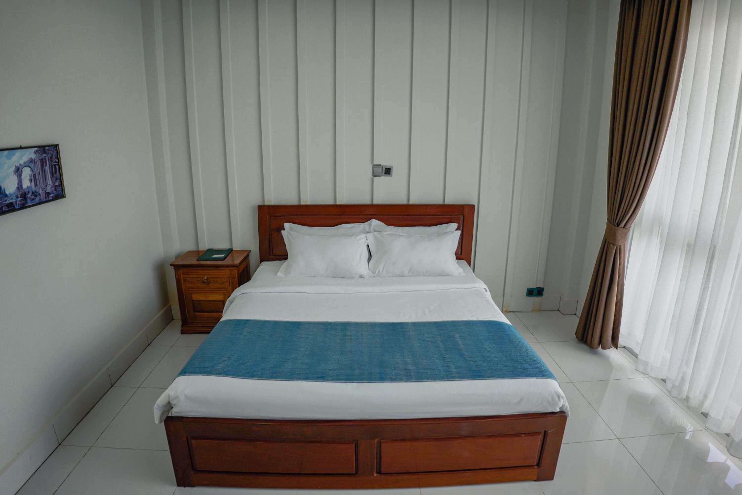 Double Room - Photo 3