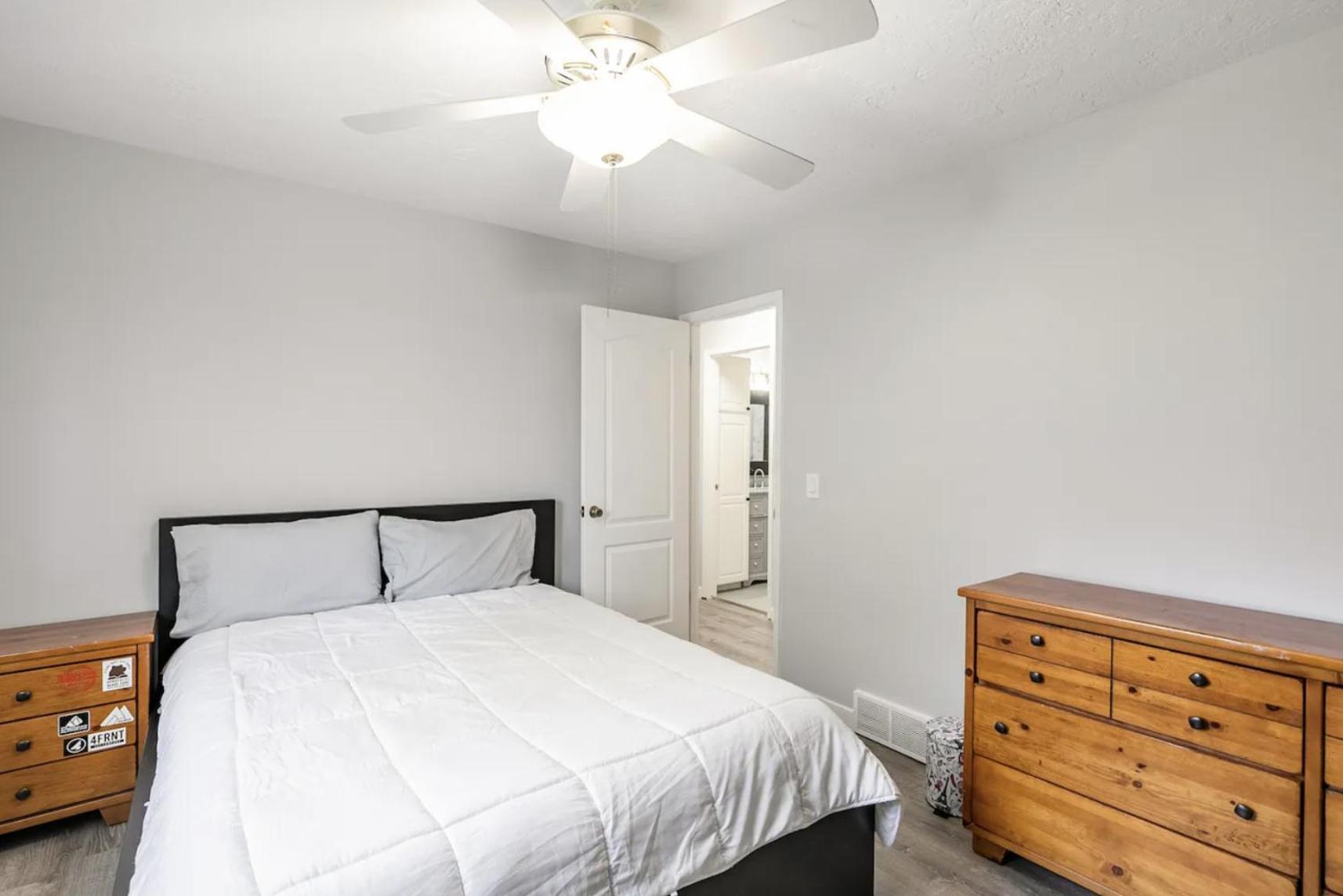 Four-Bedroom House photo 1