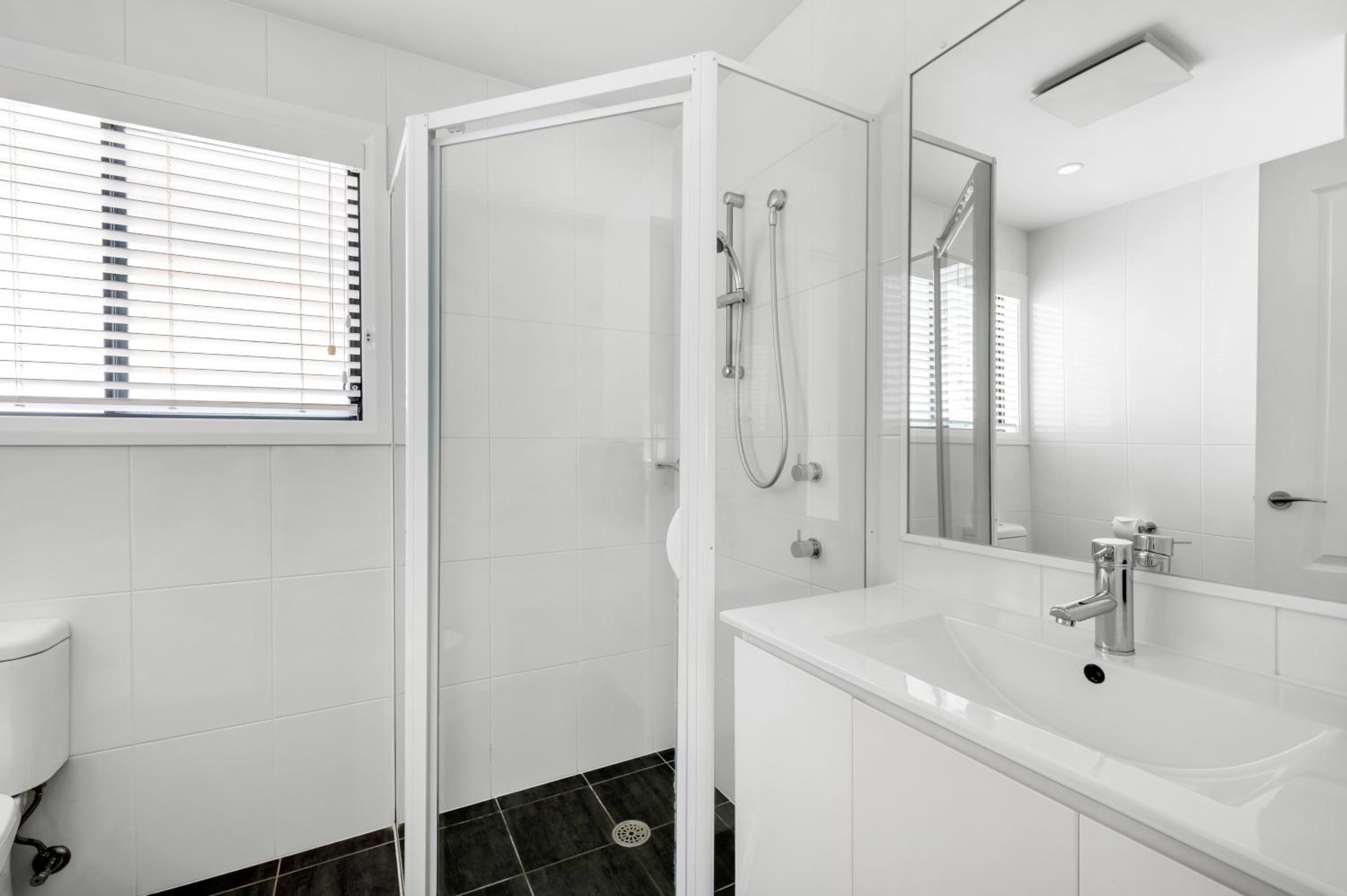 Two-Bedroom Villa - Photo 15