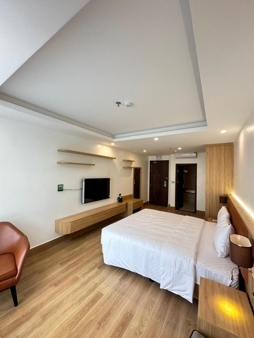 Superior King Room - Photo 1