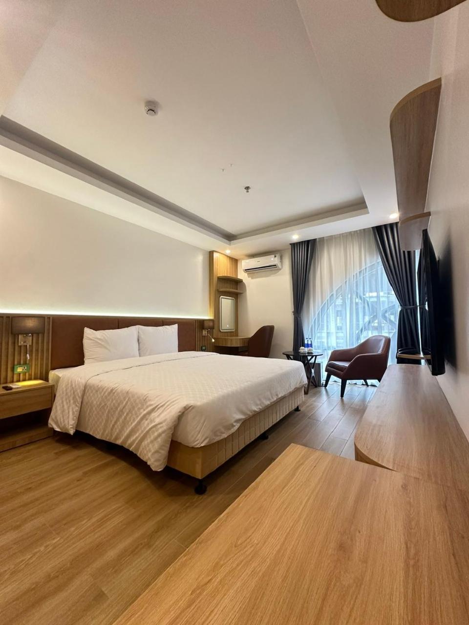 Standard Double Room - Photo 10