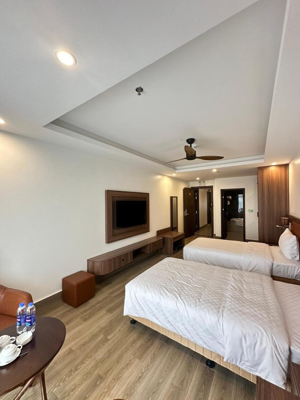 Twin Room - Photo 1