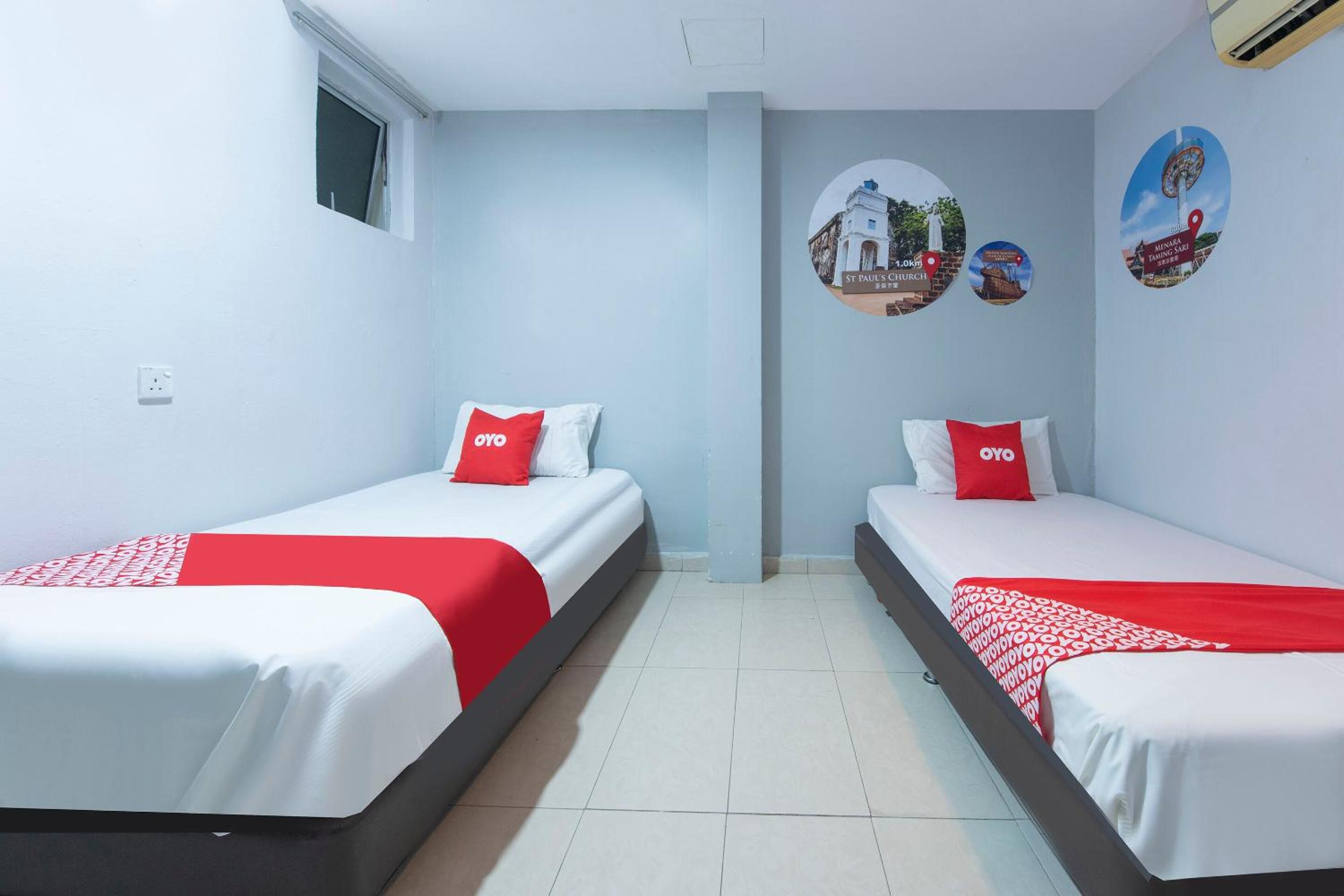 Standard Twin Room - Photo 3