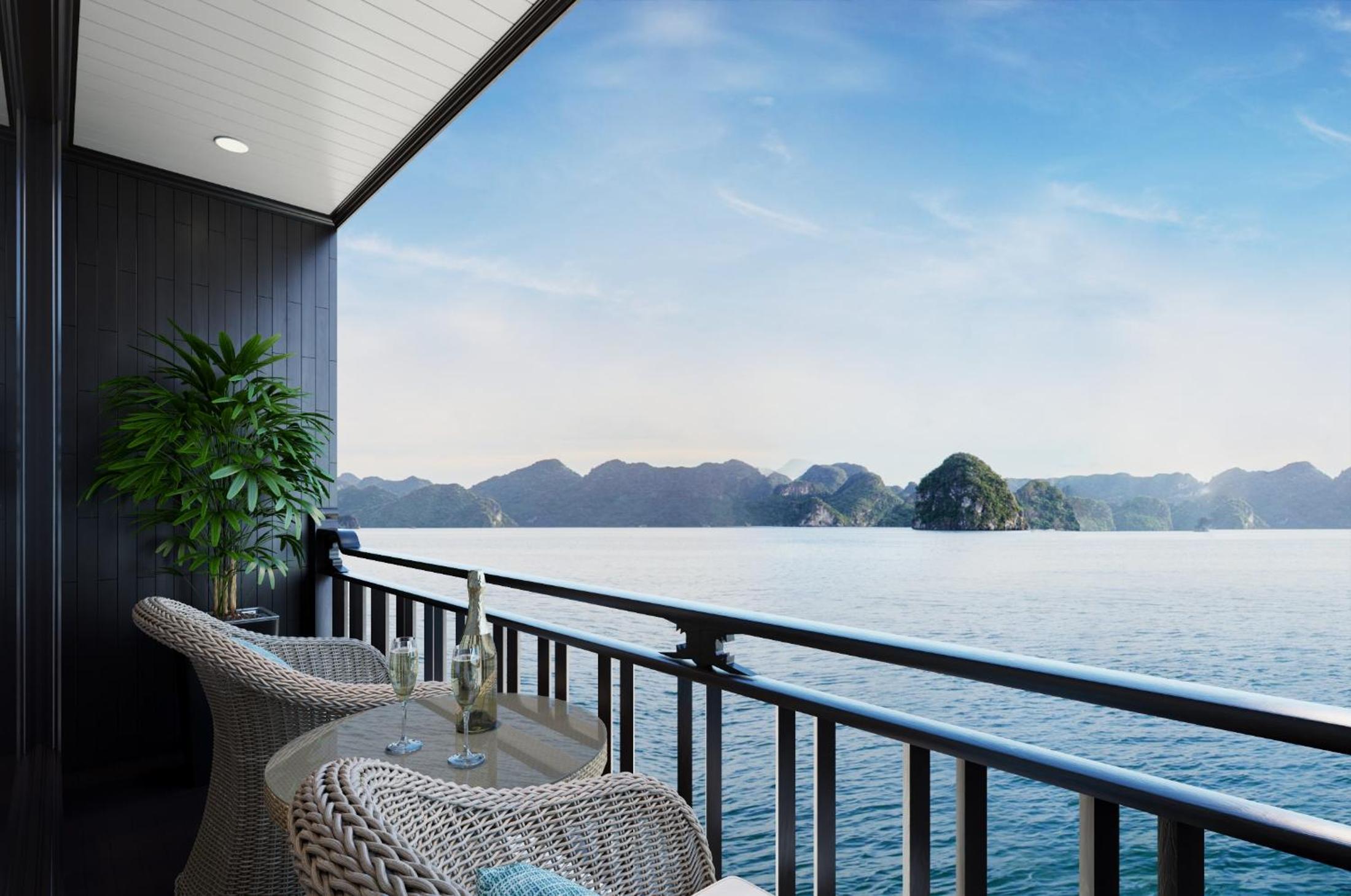 Premium Suite Full Ocean View- Private Balcony 2nd Floor- 3 Days 2 Nights photo 2