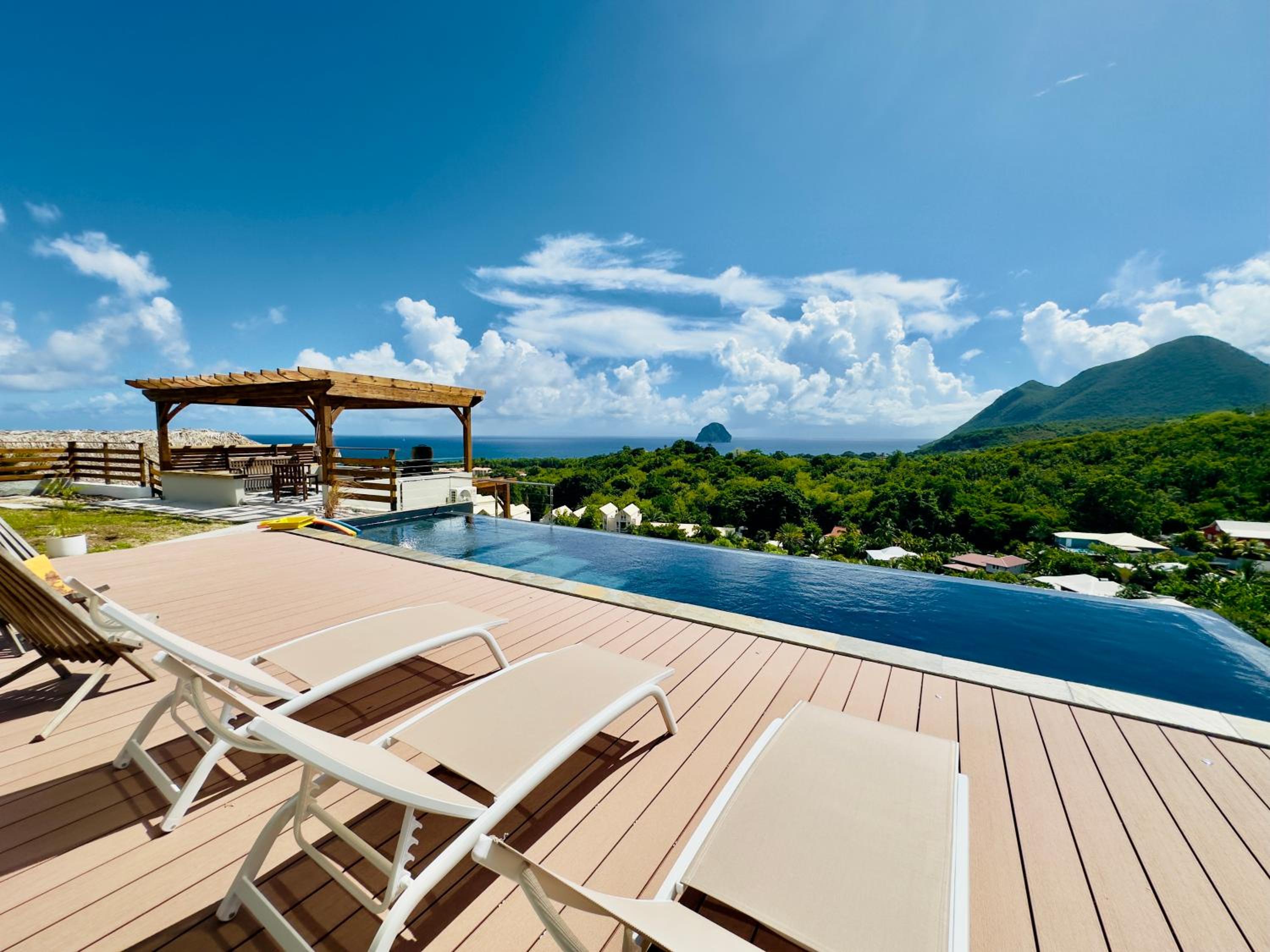 Deluxe Villa photo 1