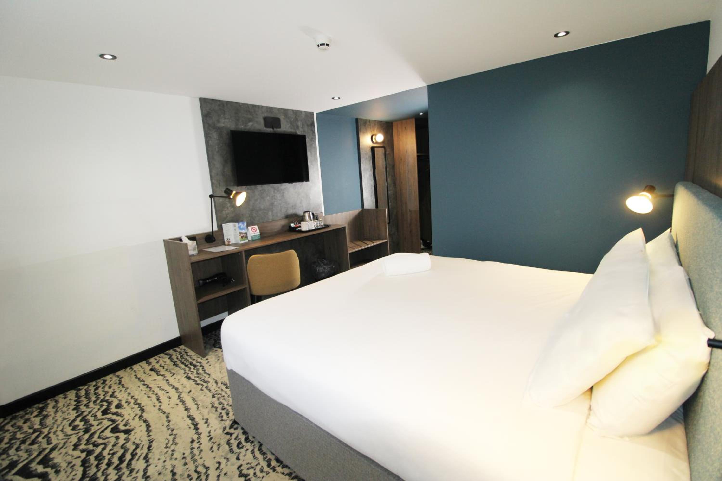 Deluxe Double Room - Non-Smoking - Photo 5