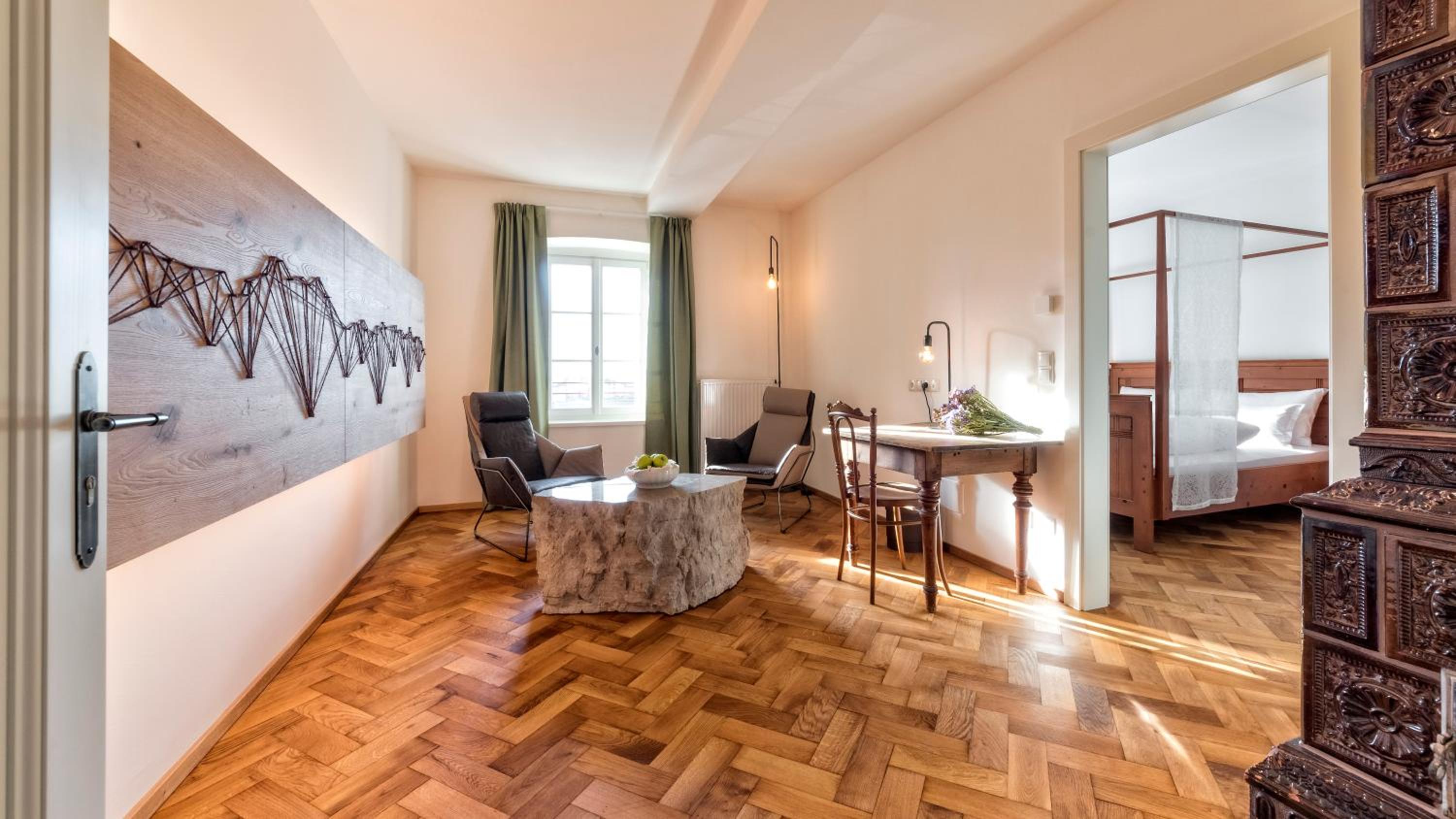 Deluxe Suite