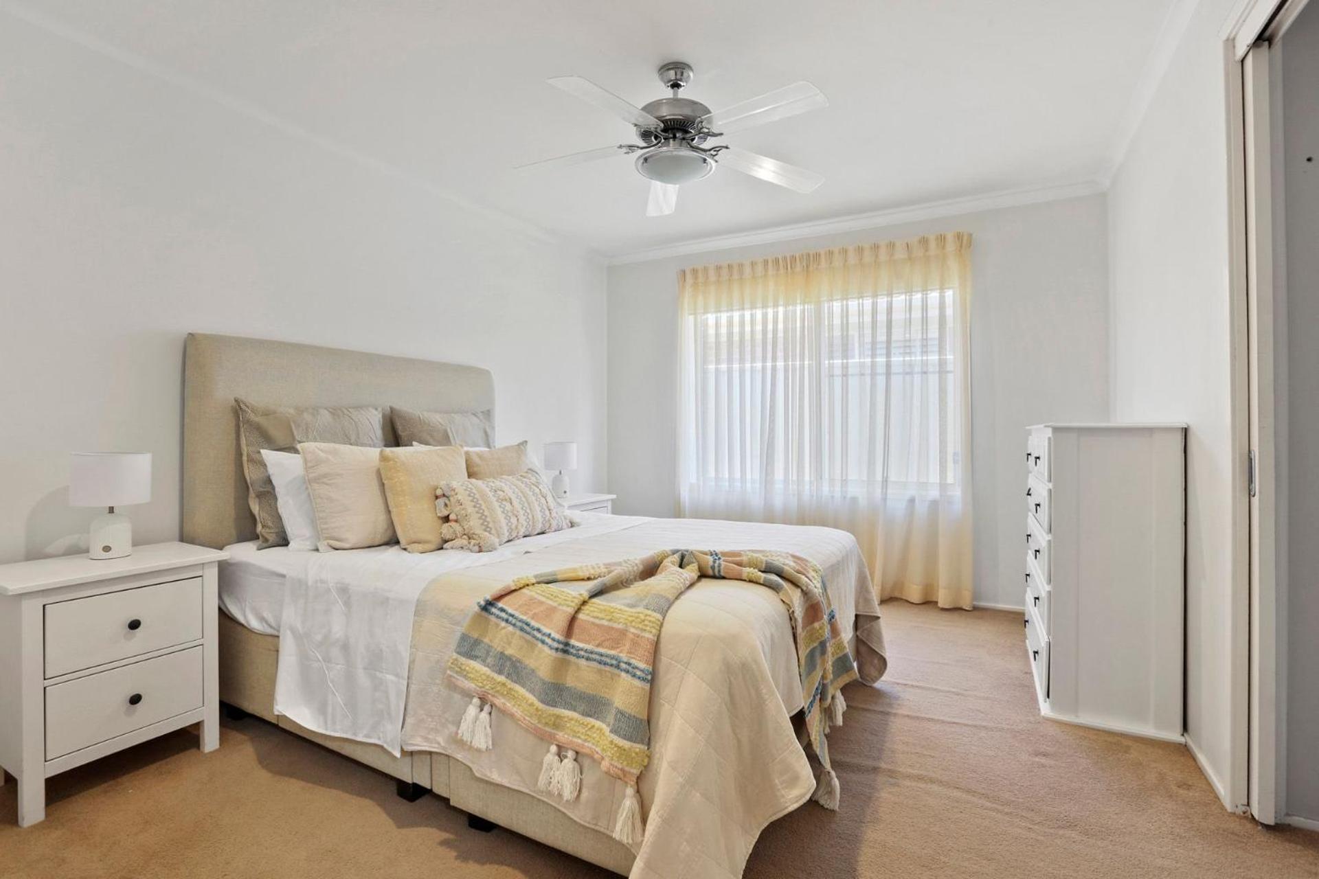 Four-Bedroom House photo 3