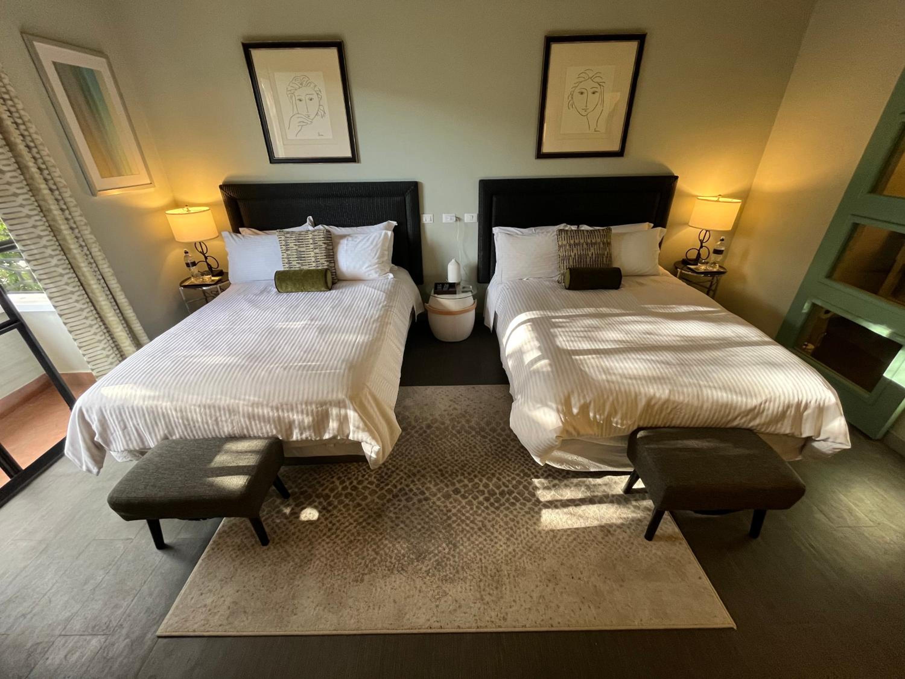 Deluxe Double Room with Balcony photo 2