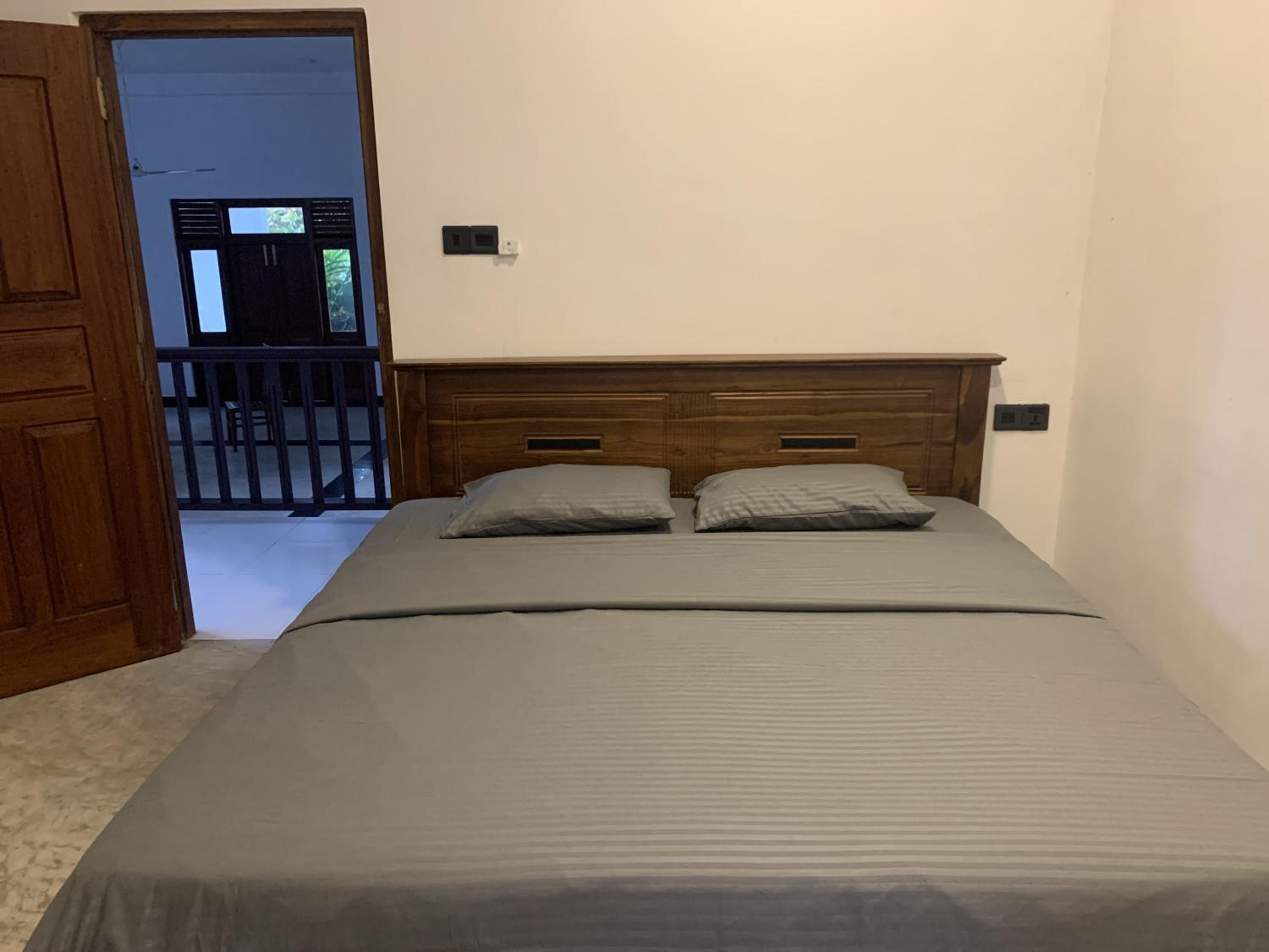 One-Bedroom Apartment - Oceanfront photo 3