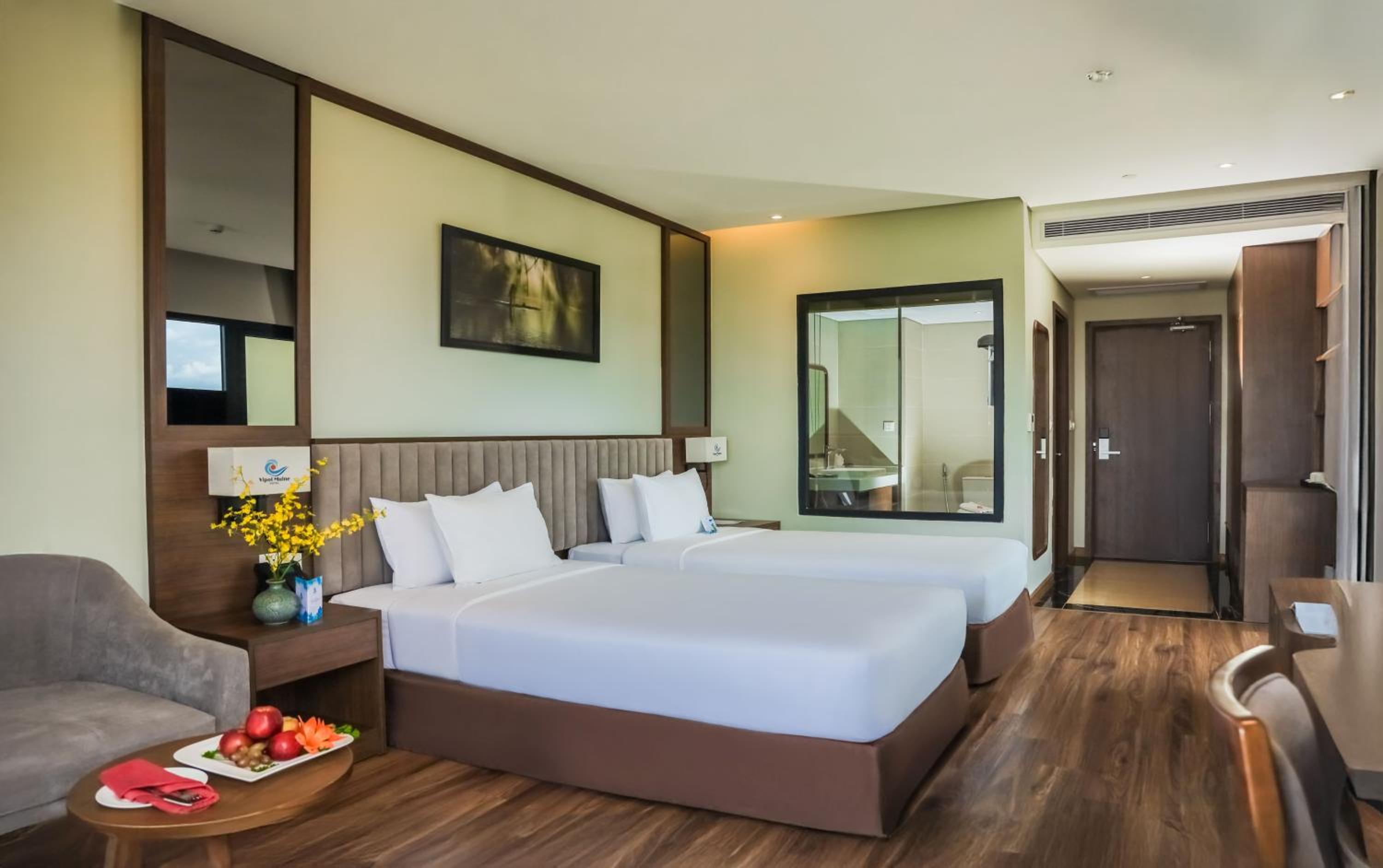Premier Twin Seaview with Balcony - Photo 7