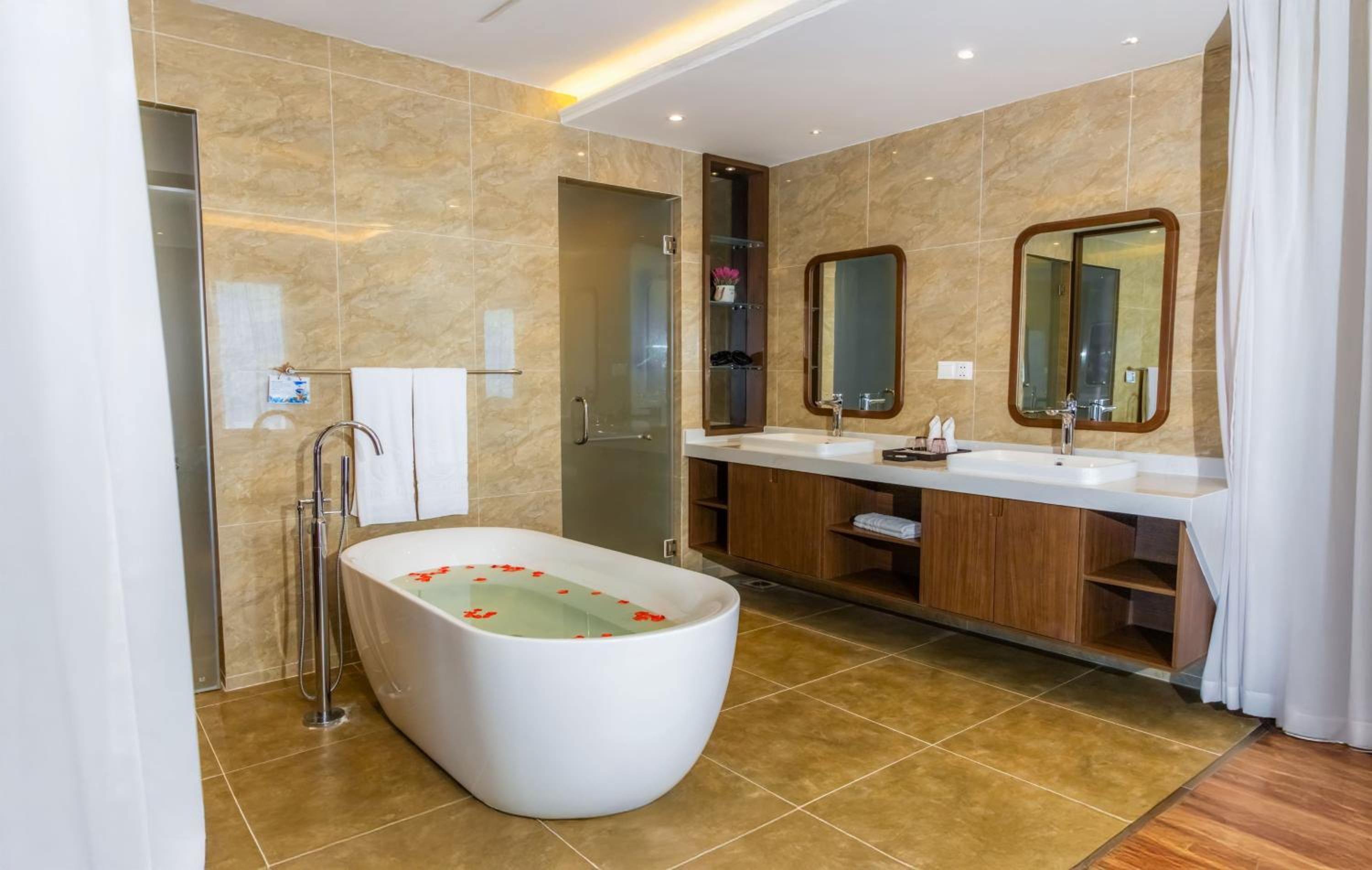 Suite With Balcony And Sea View - Photo 6