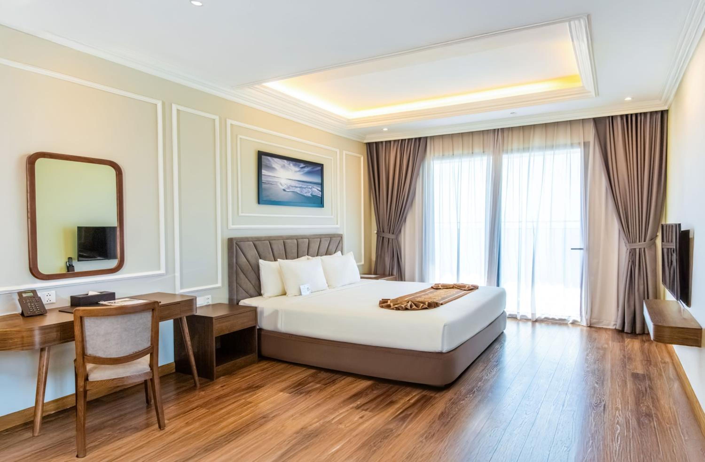Suite With Balcony And Sea View - Photo 4