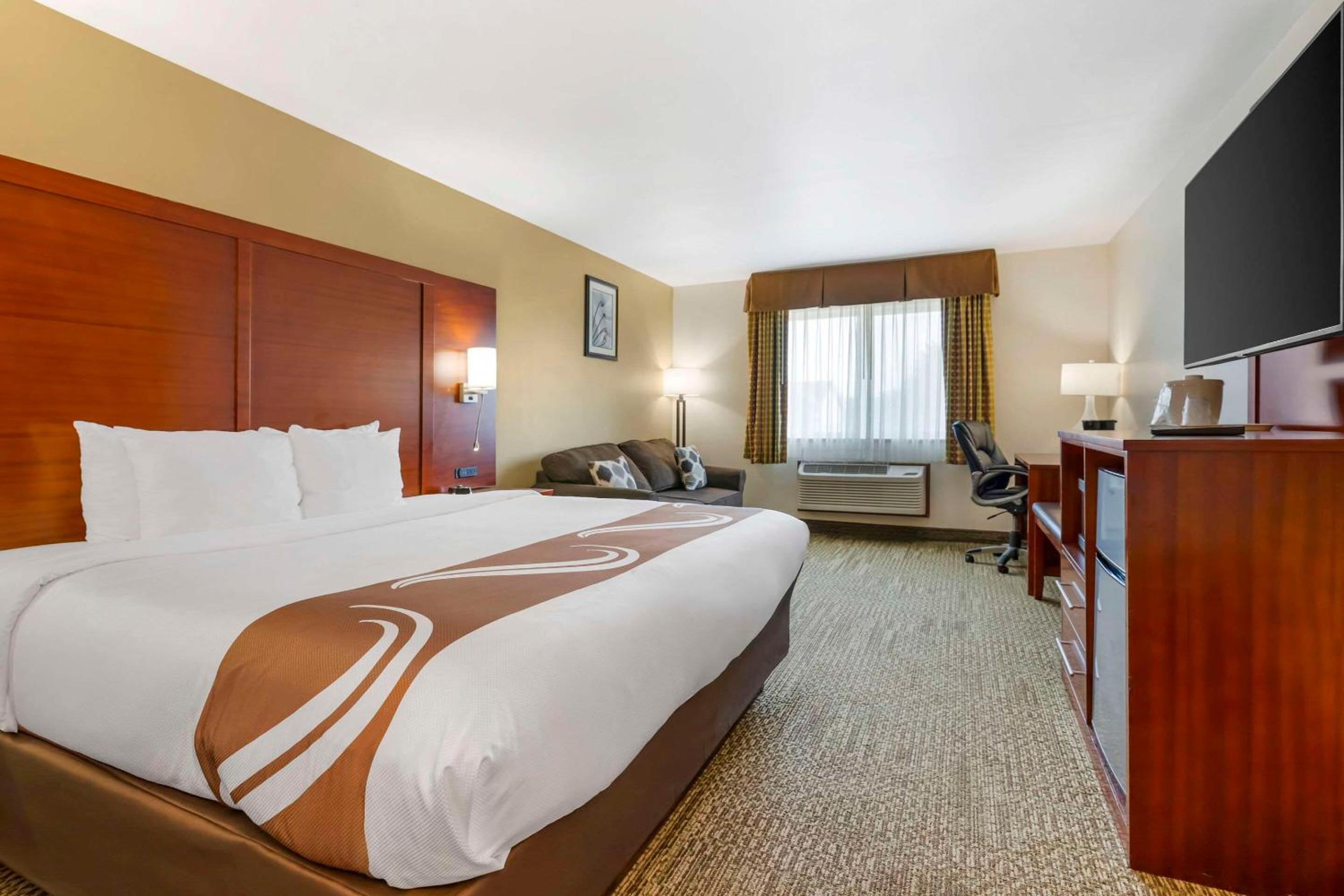  King Room - Non-Smoking  - Photo 1