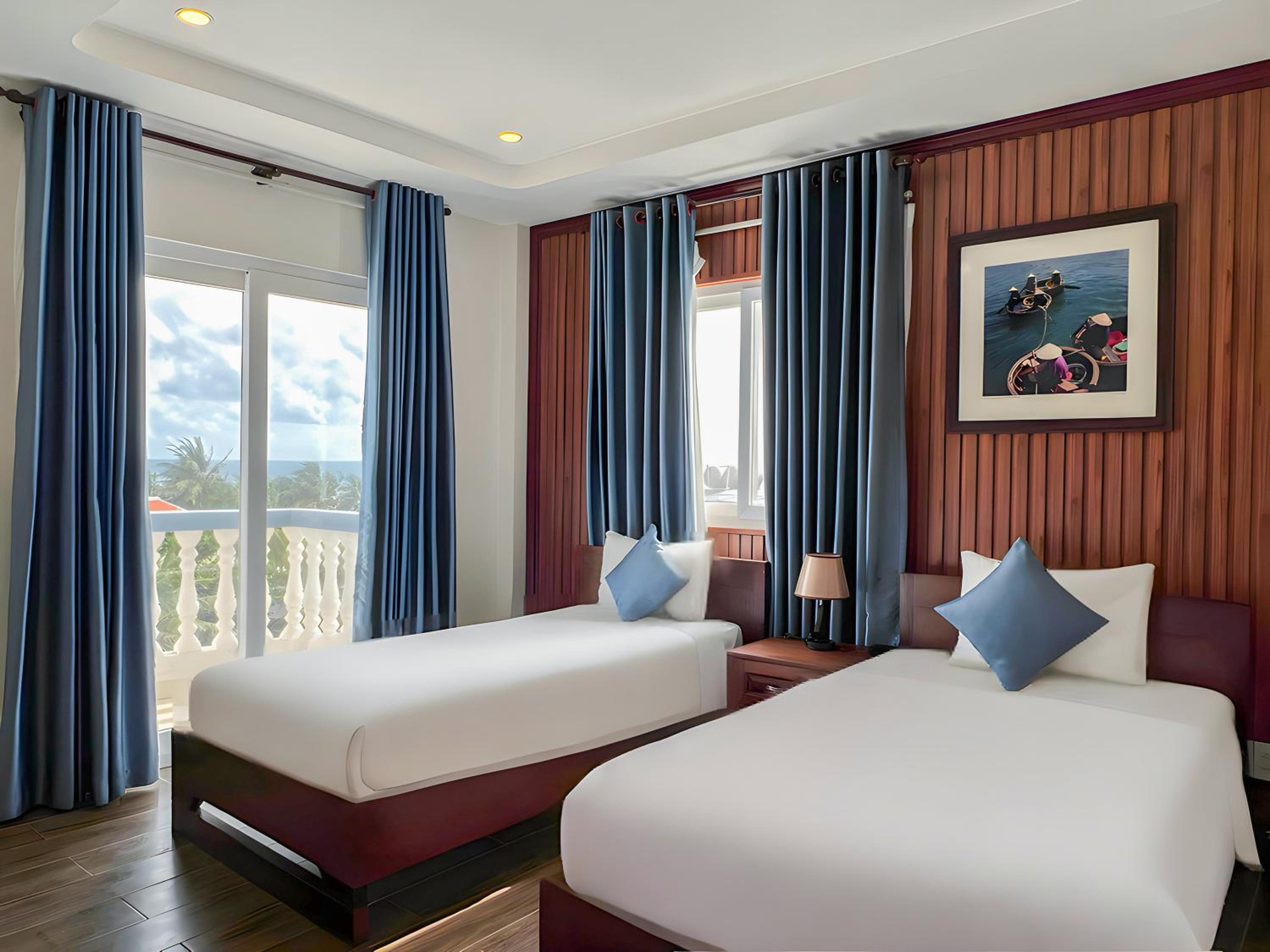 Deluxe Double or Twin Room with Balcony - Photo 5