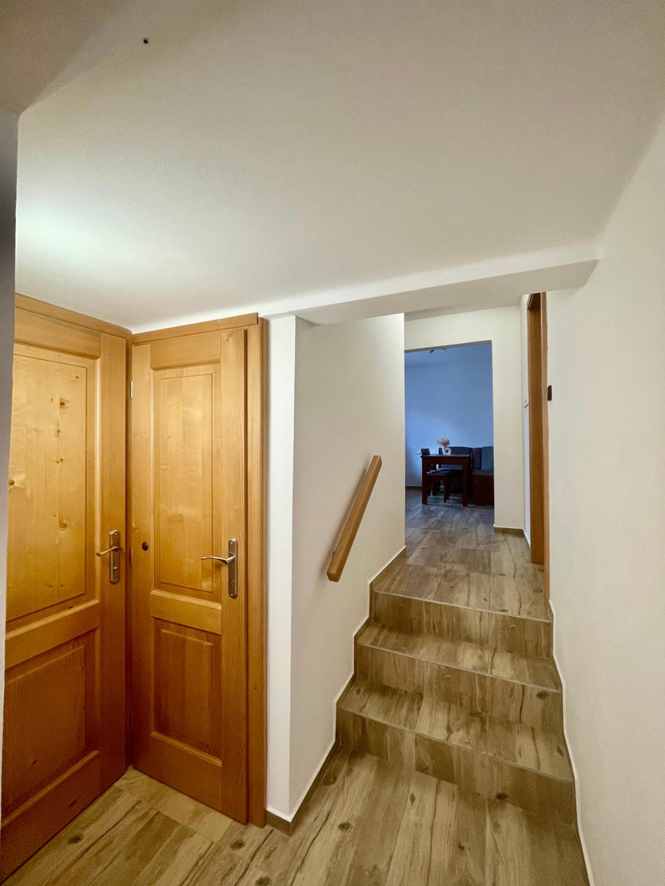 Apartment photo 2
