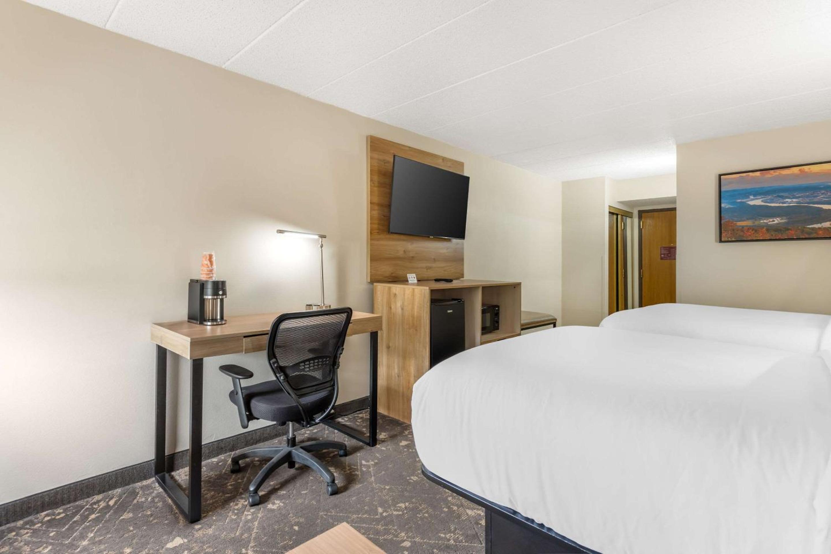 Double Room-non-smoking - Photo 2