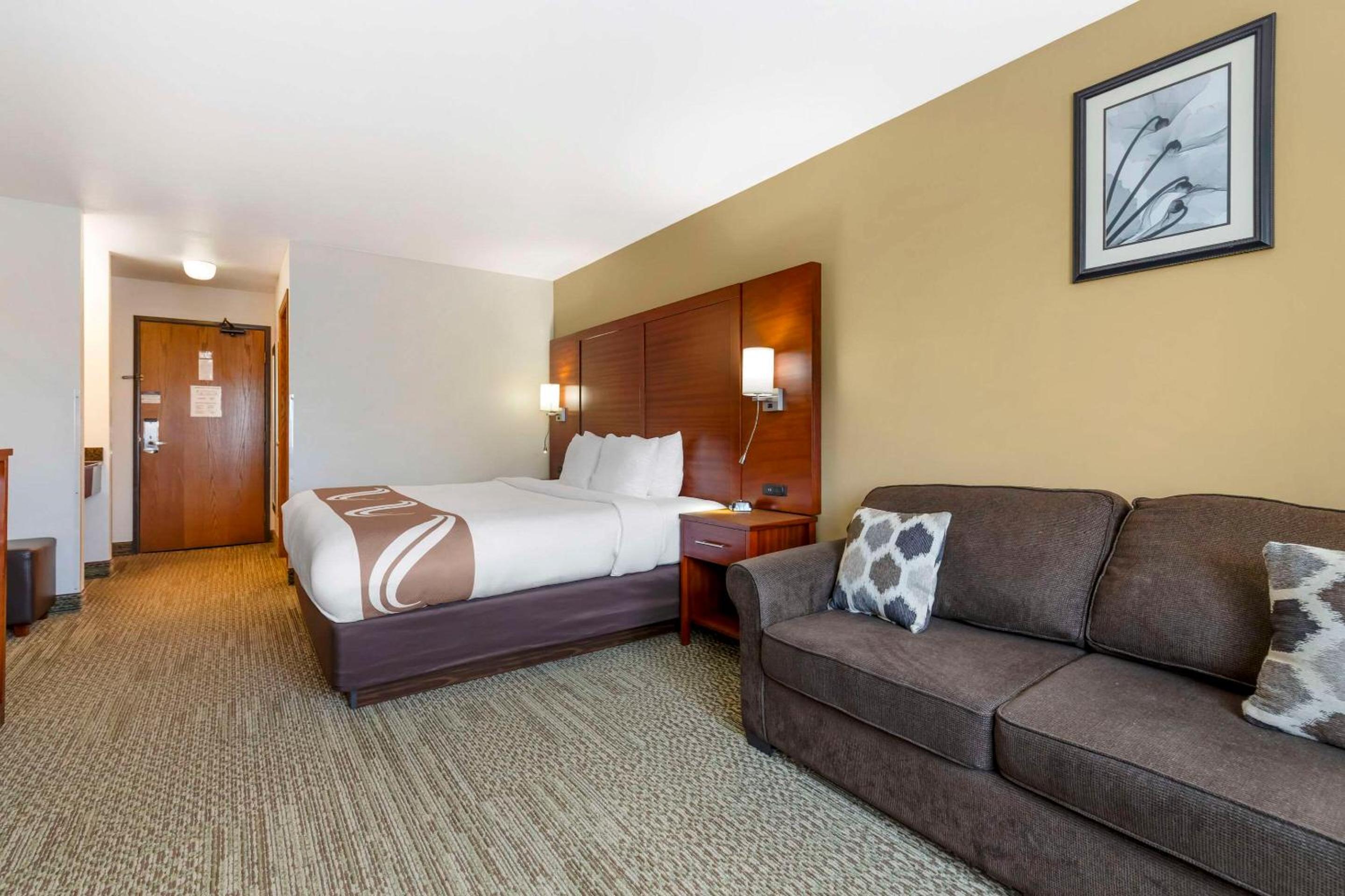  King Room - Non-Smoking  - Photo 2