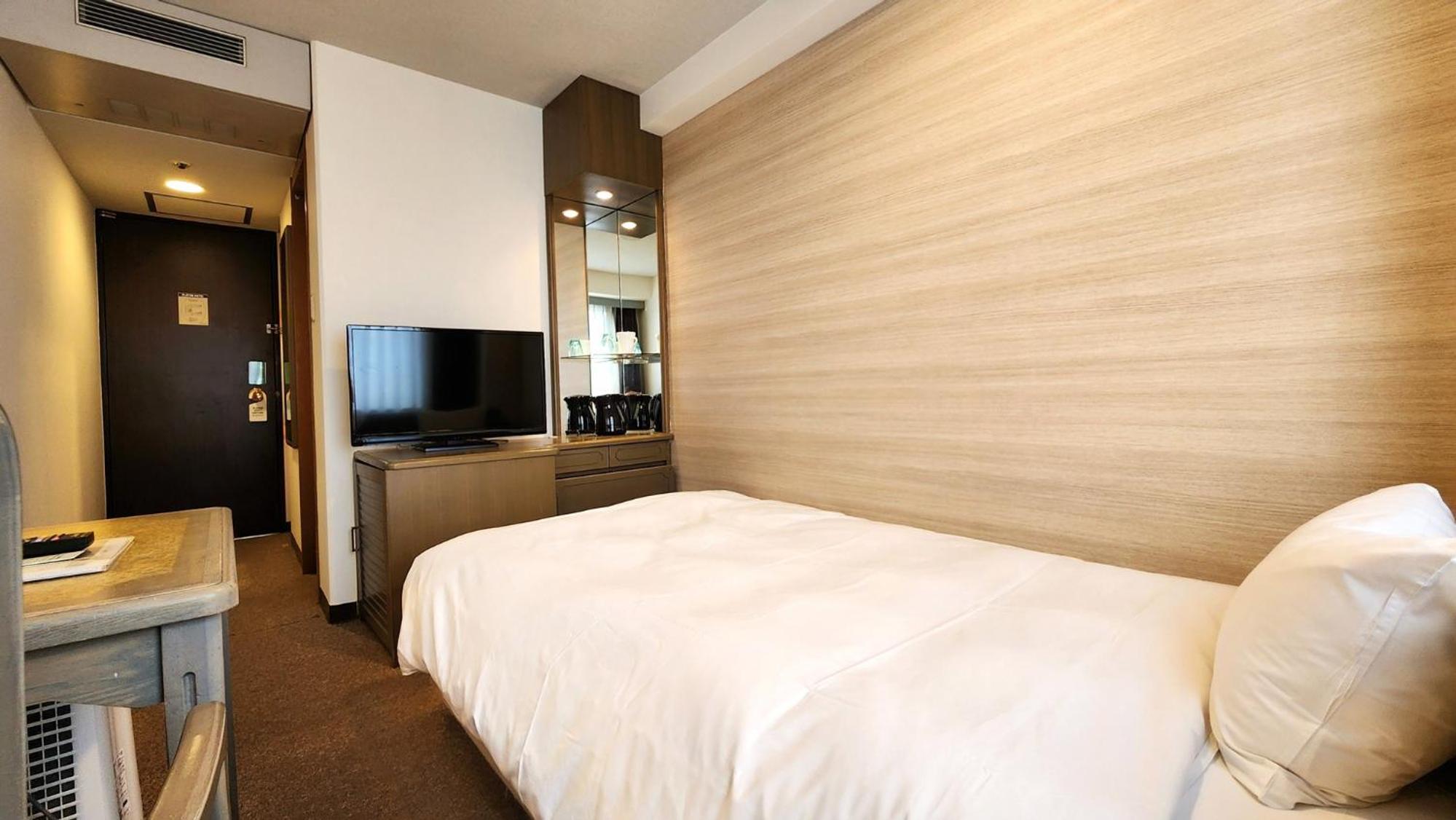 Single Room - Non-Smoking photo 2
