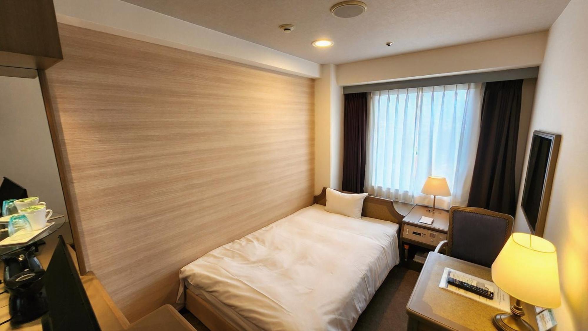 Single Room - Non-Smoking photo 1