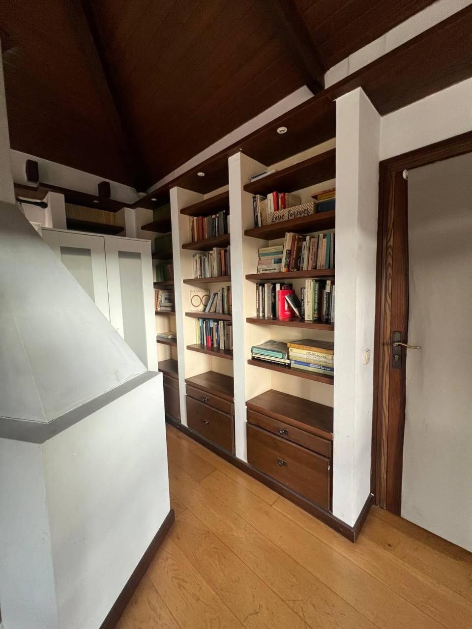 Large Double Room - Photo 10