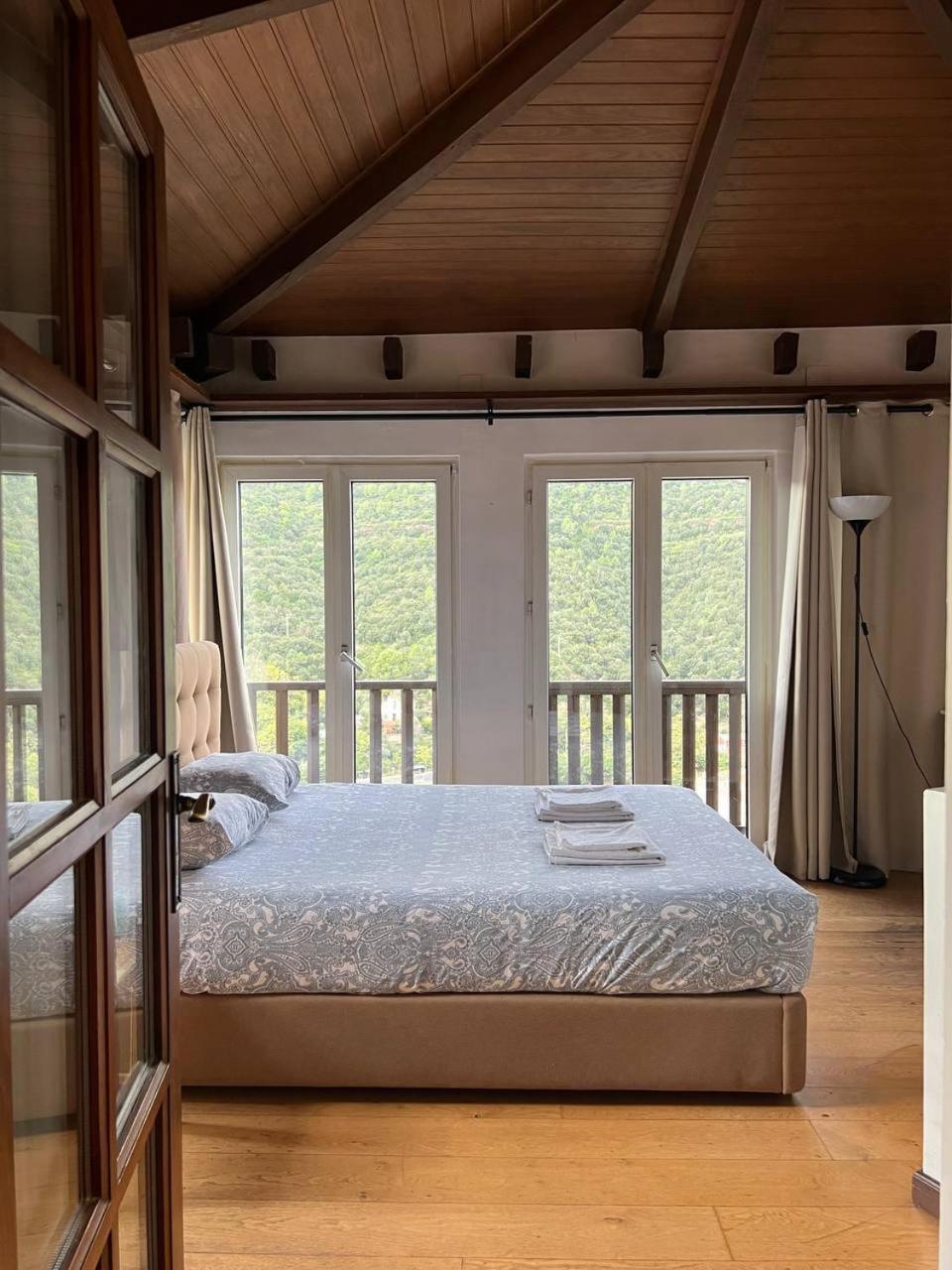 Large Double Room - Photo 13