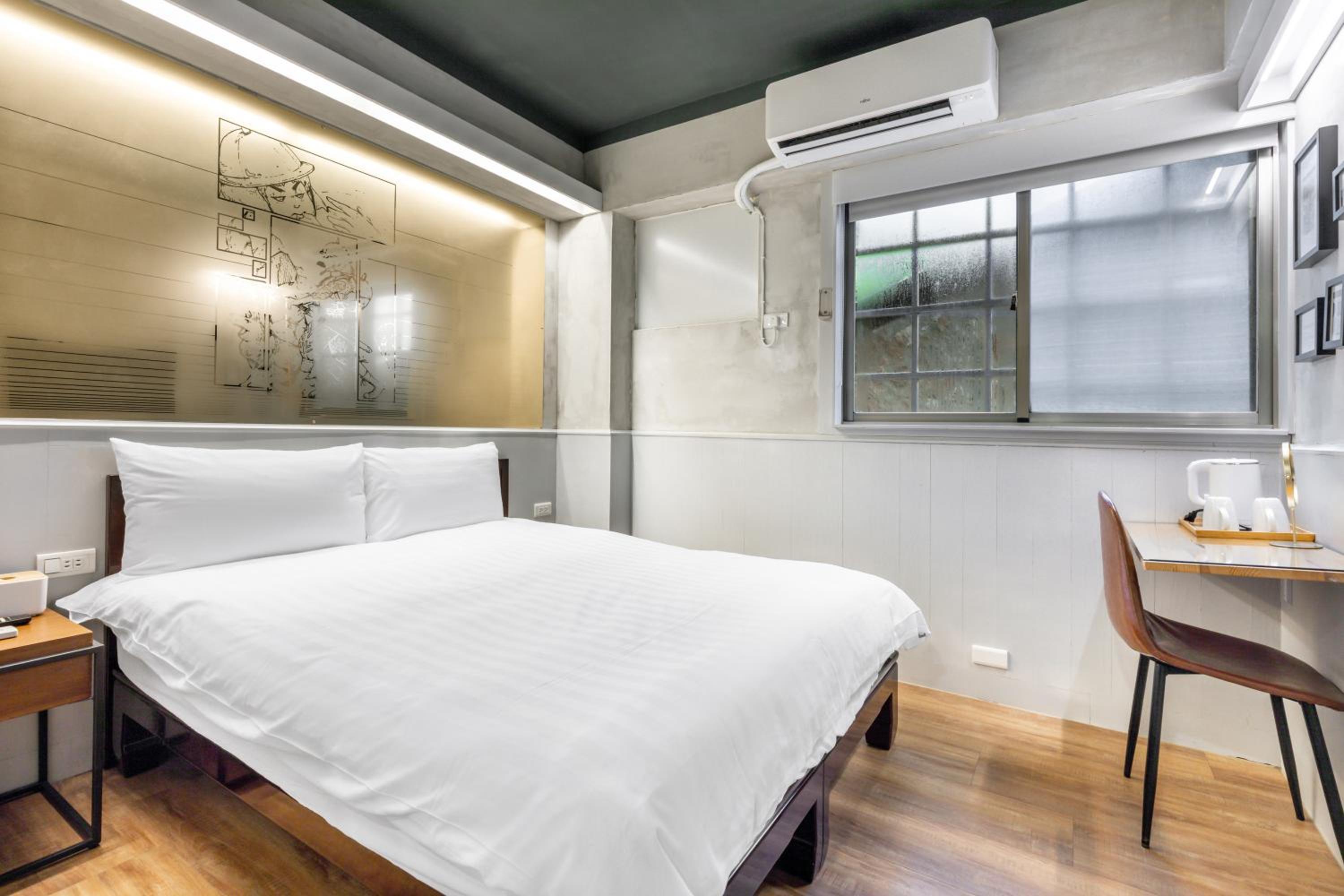 Standard Double Room - Photo 18