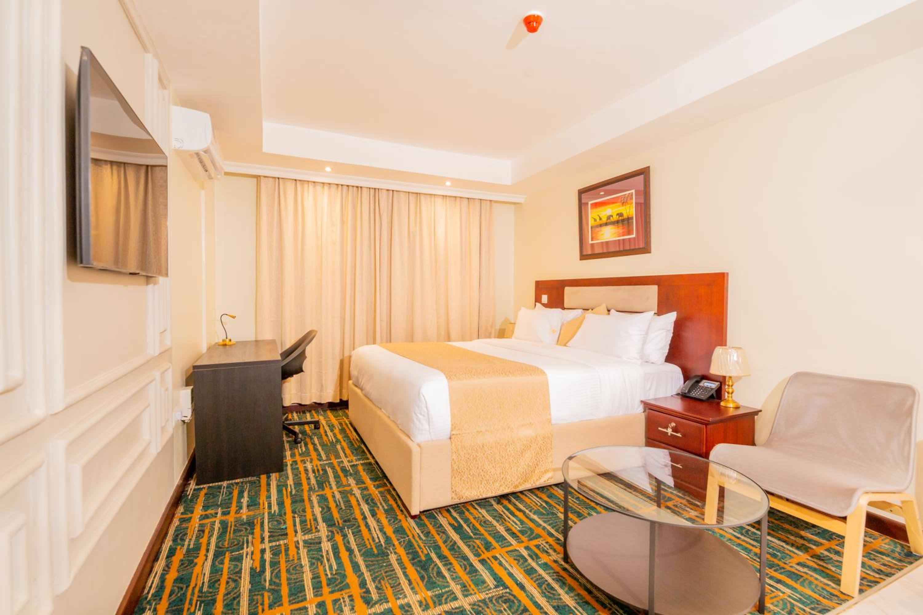 Executive Suite photo 3