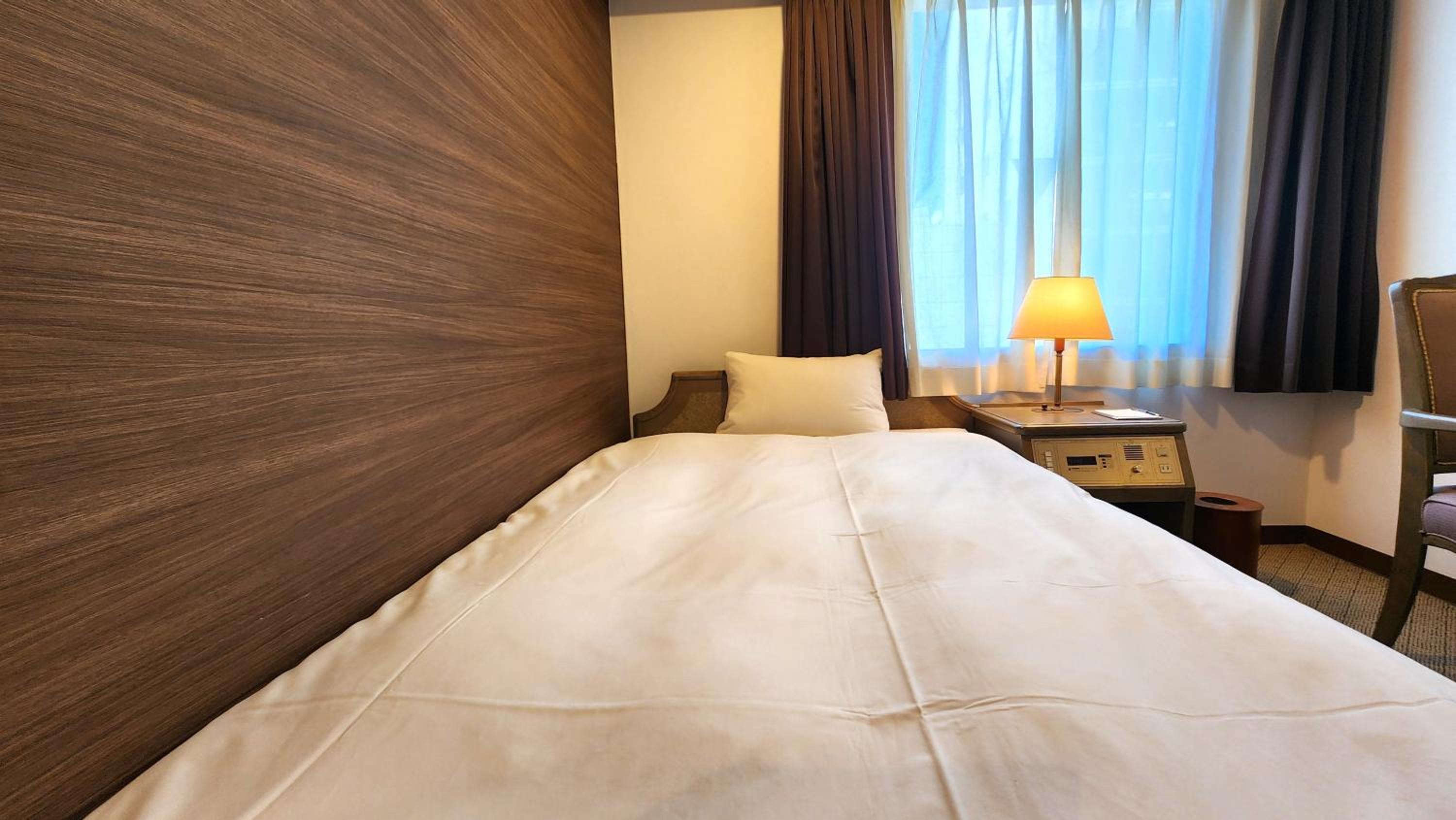 Double Room with Small Double Bed - Smoking - Photo 5