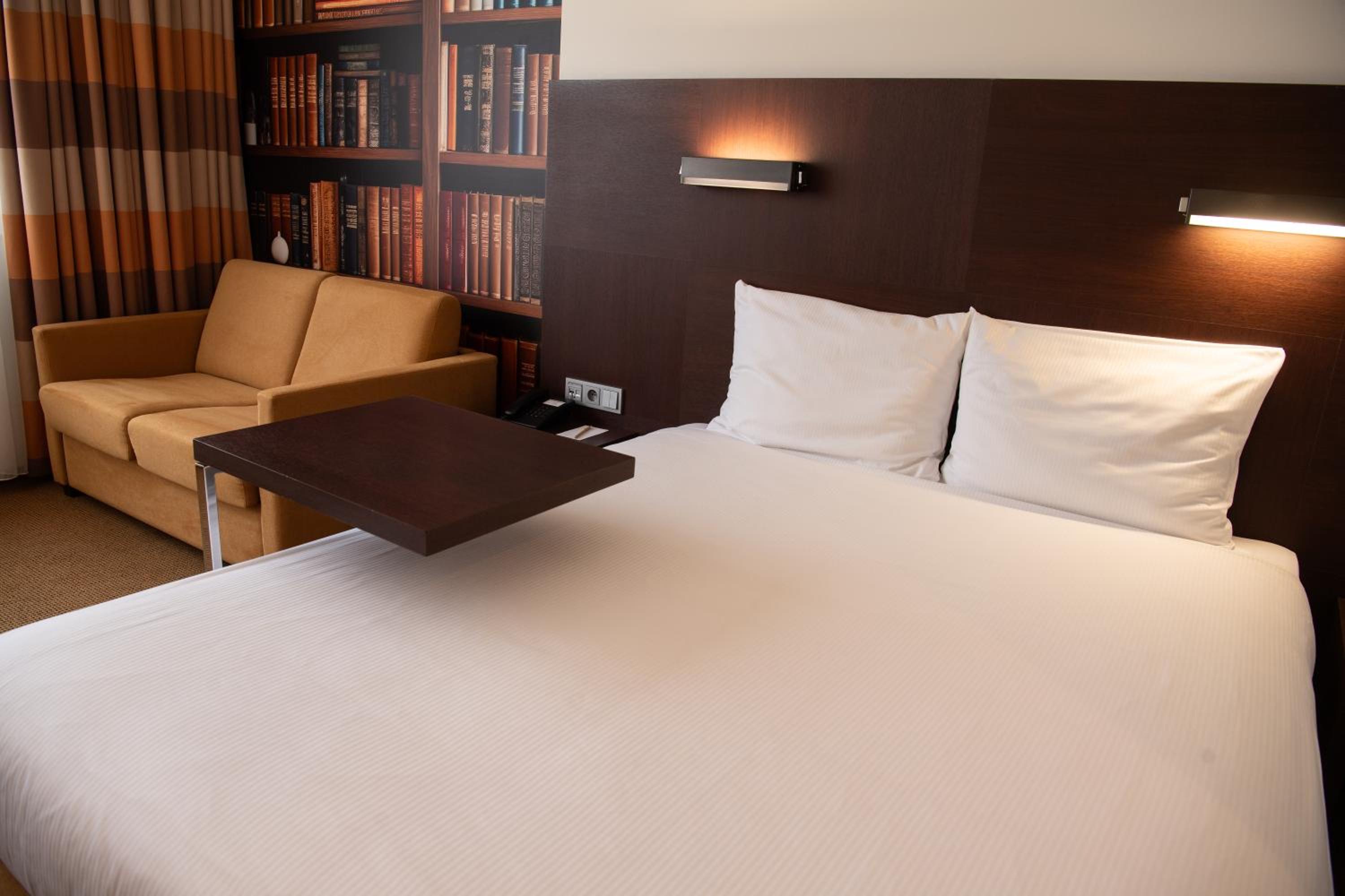 Double Room - Photo 3