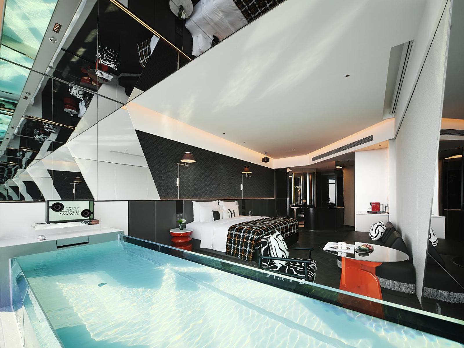 180° City View King Room With Bathtub photo 2