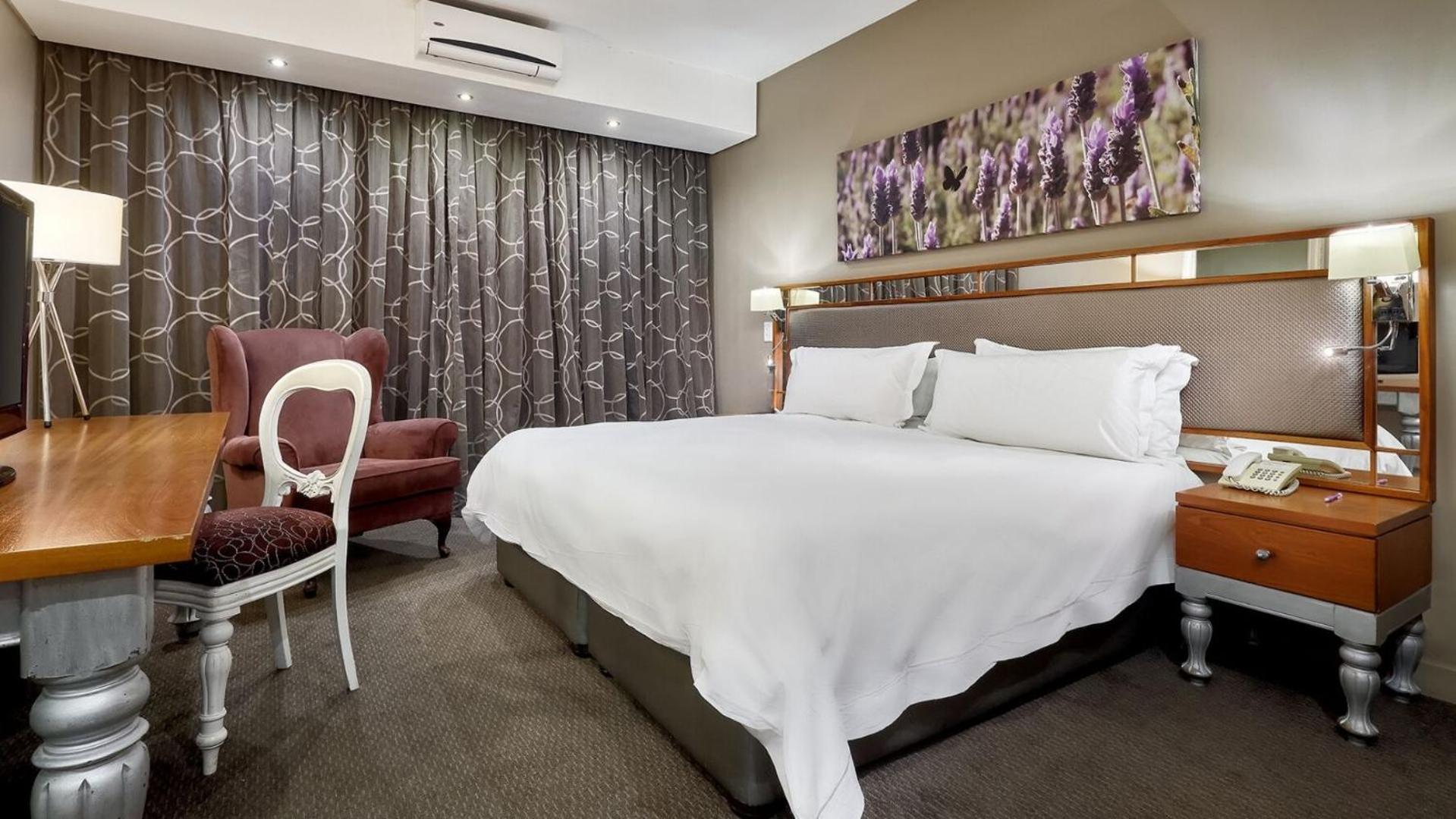 Deluxe Room - Photo 3