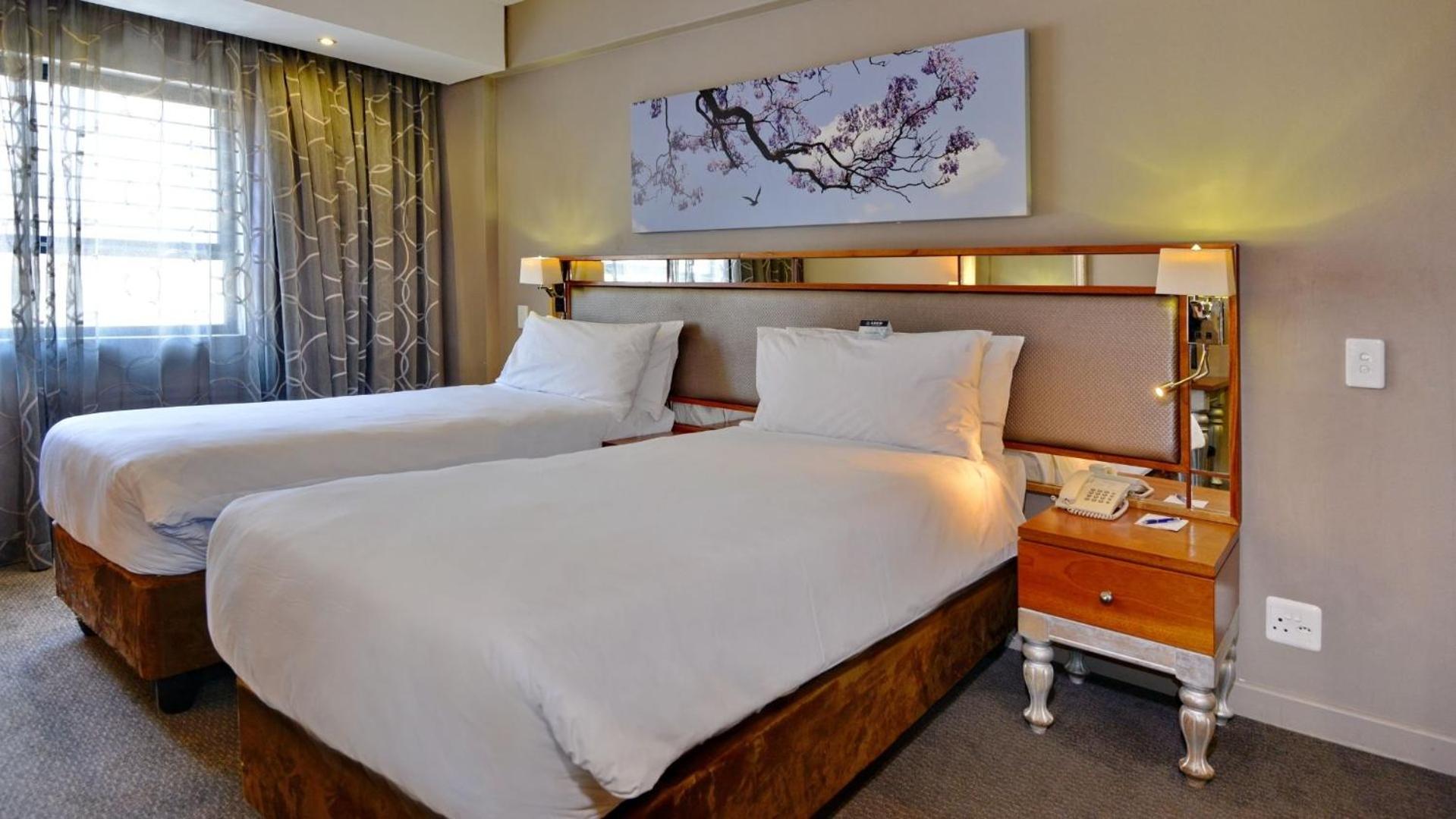 Deluxe Room - Photo 8