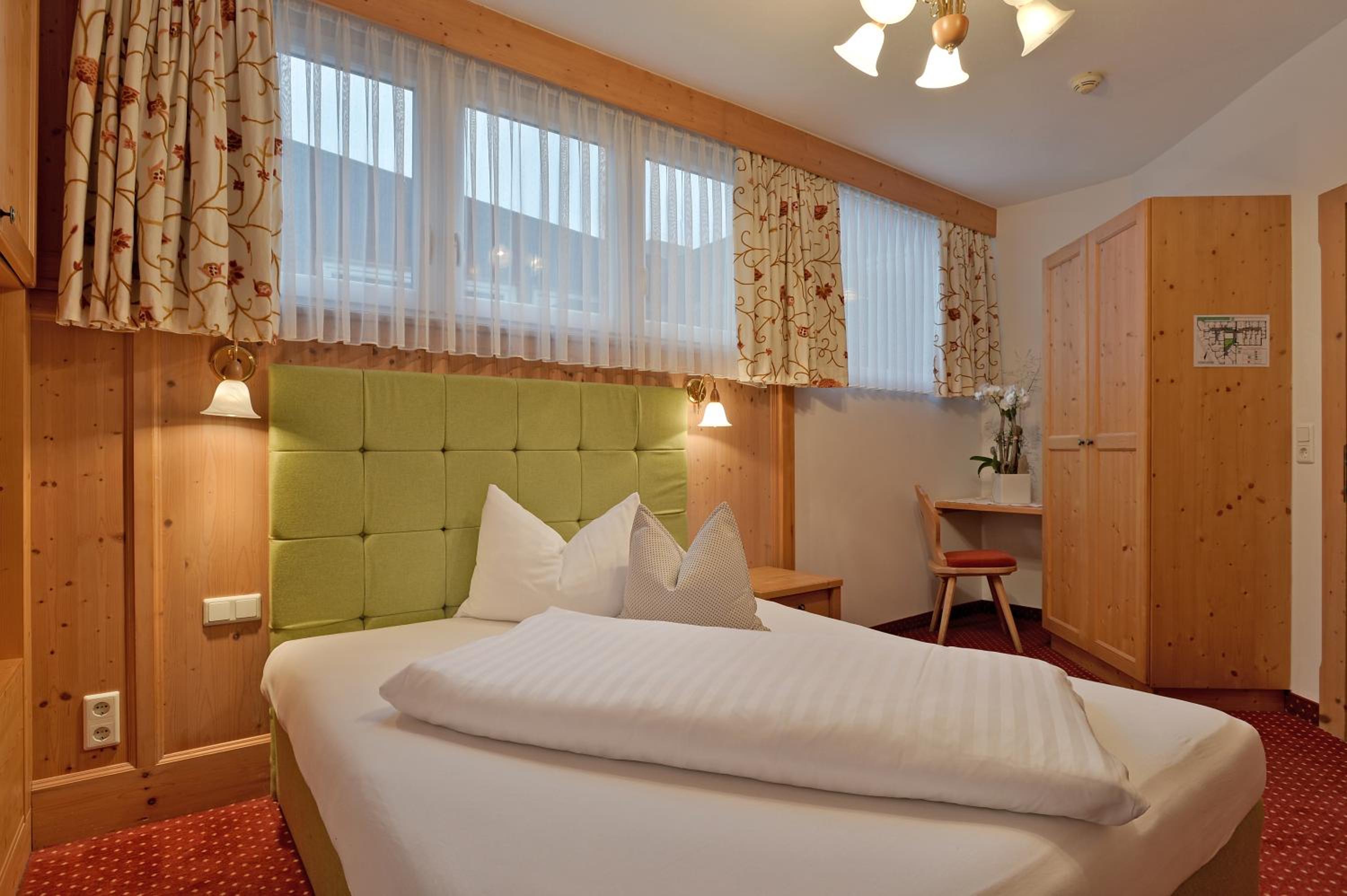 Economy Double Room