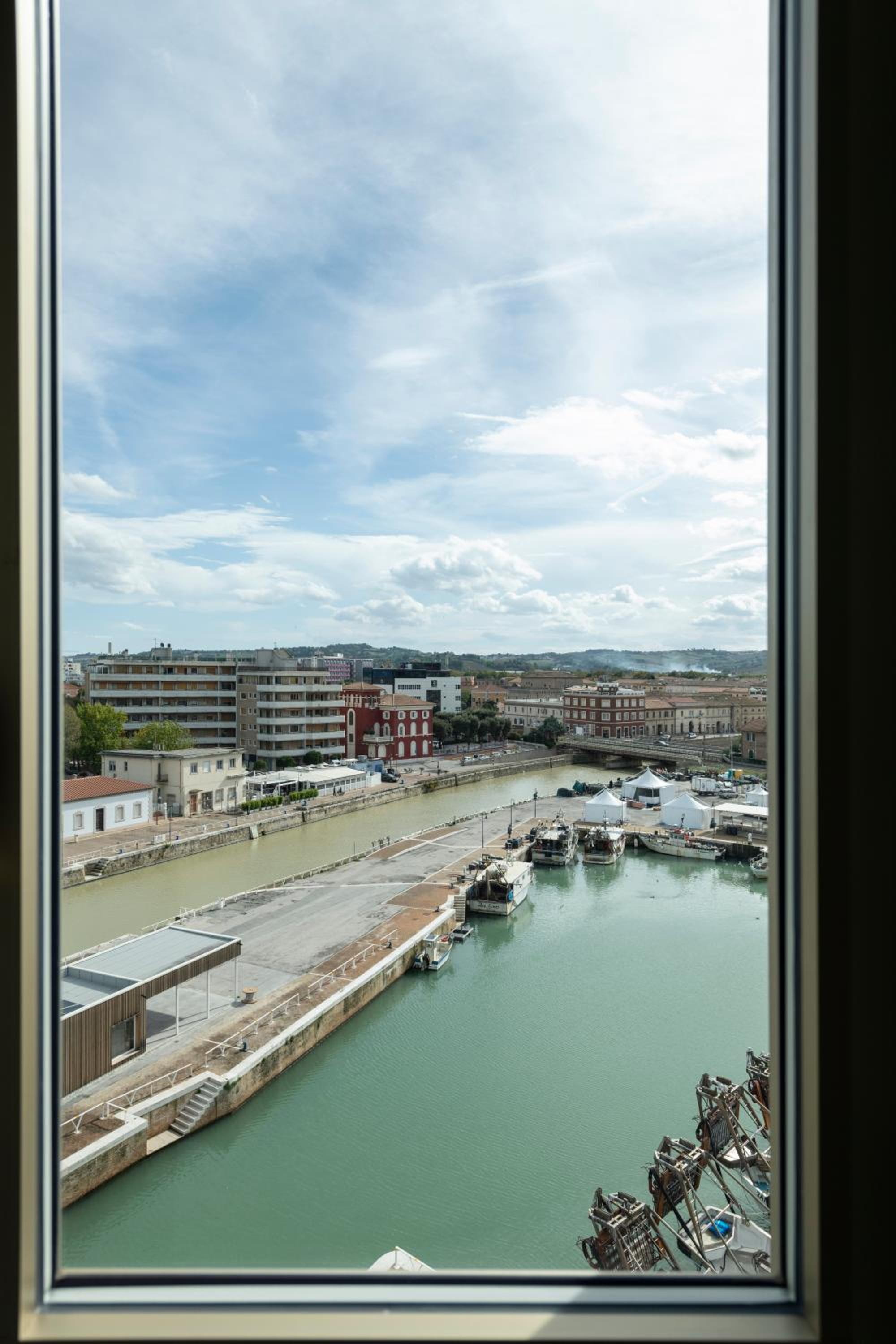 Junior Suite with Sea View - Photo 11