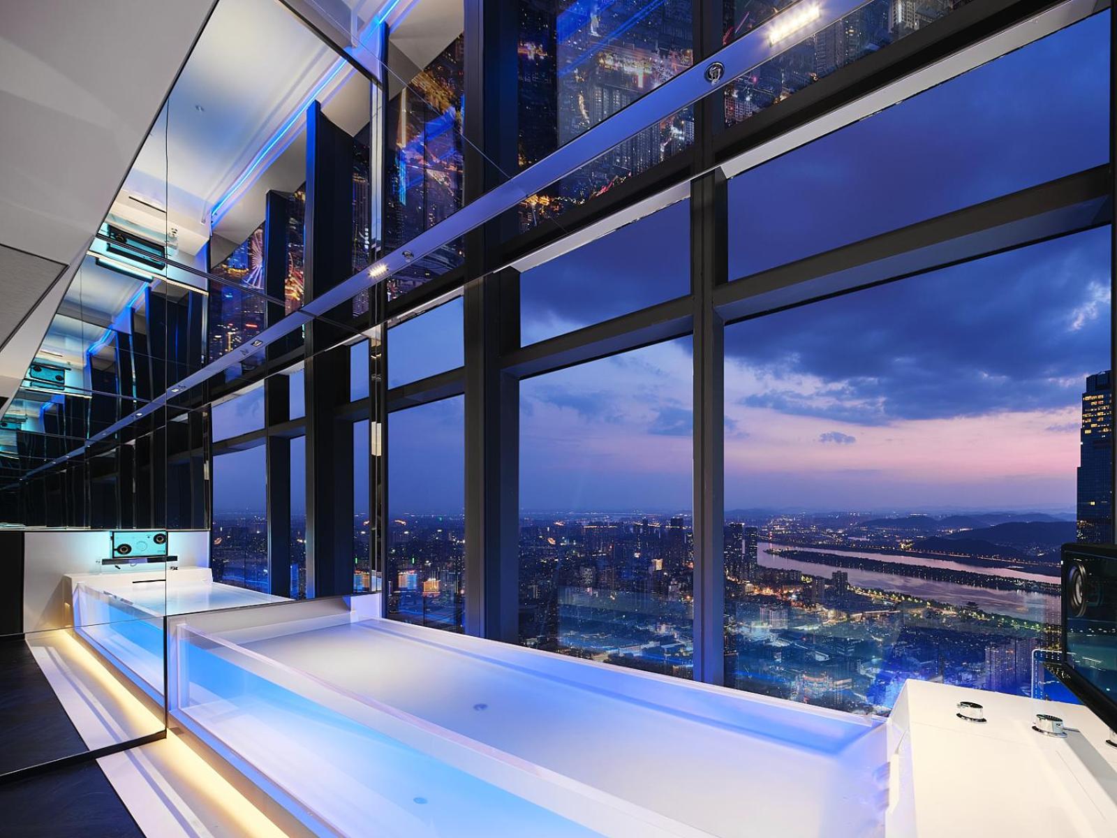 180° River View King Room With Bathtub photo 2