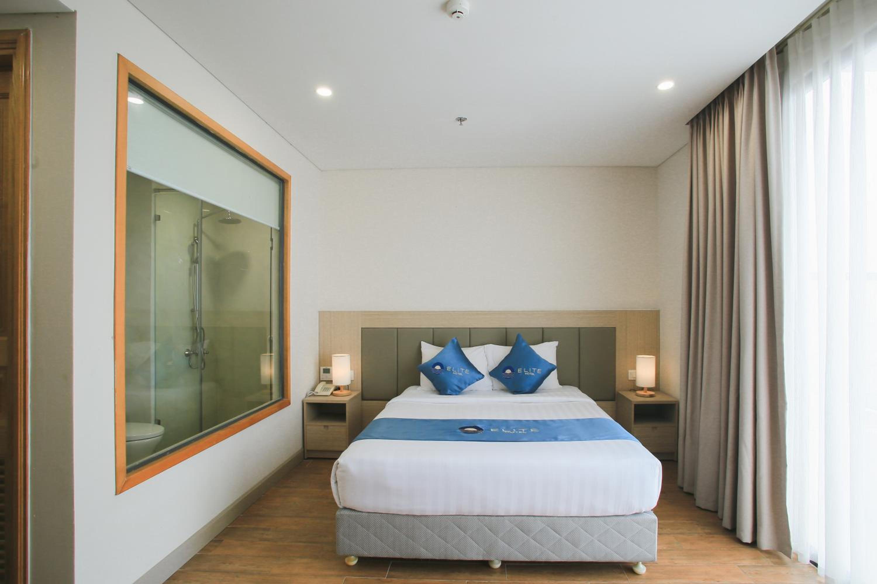 Superior Double or Twin Room with Sea View photo 2