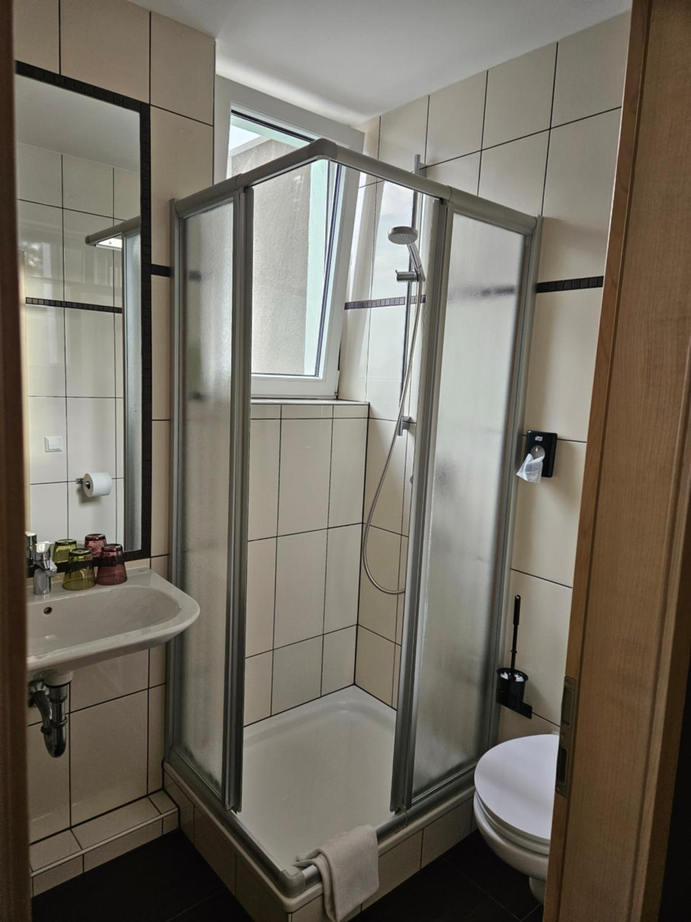 Basic Triple Room - Photo 5