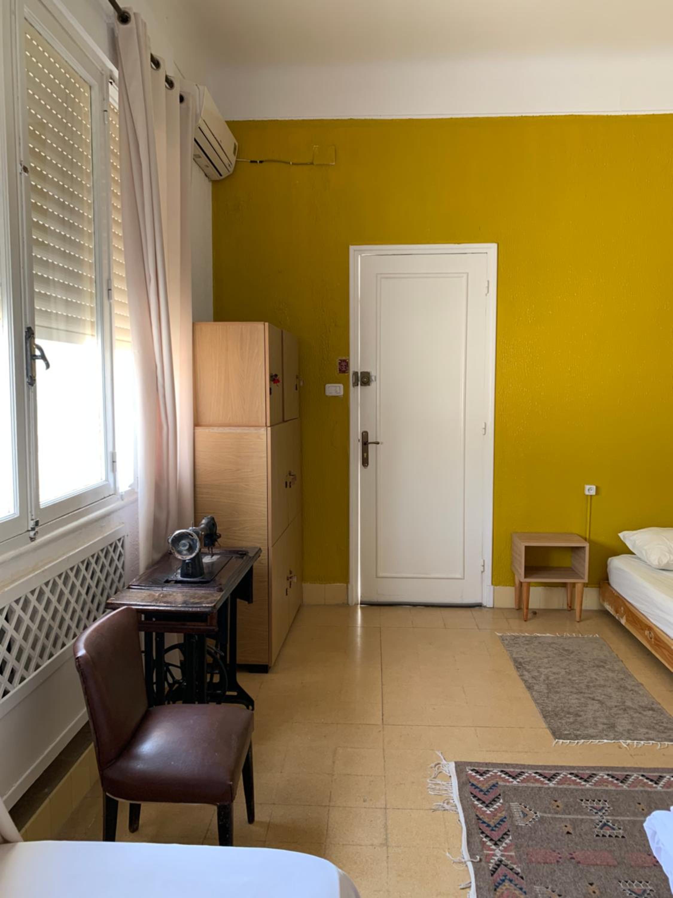 10-Bed Mixed Dormitory Room photo 3