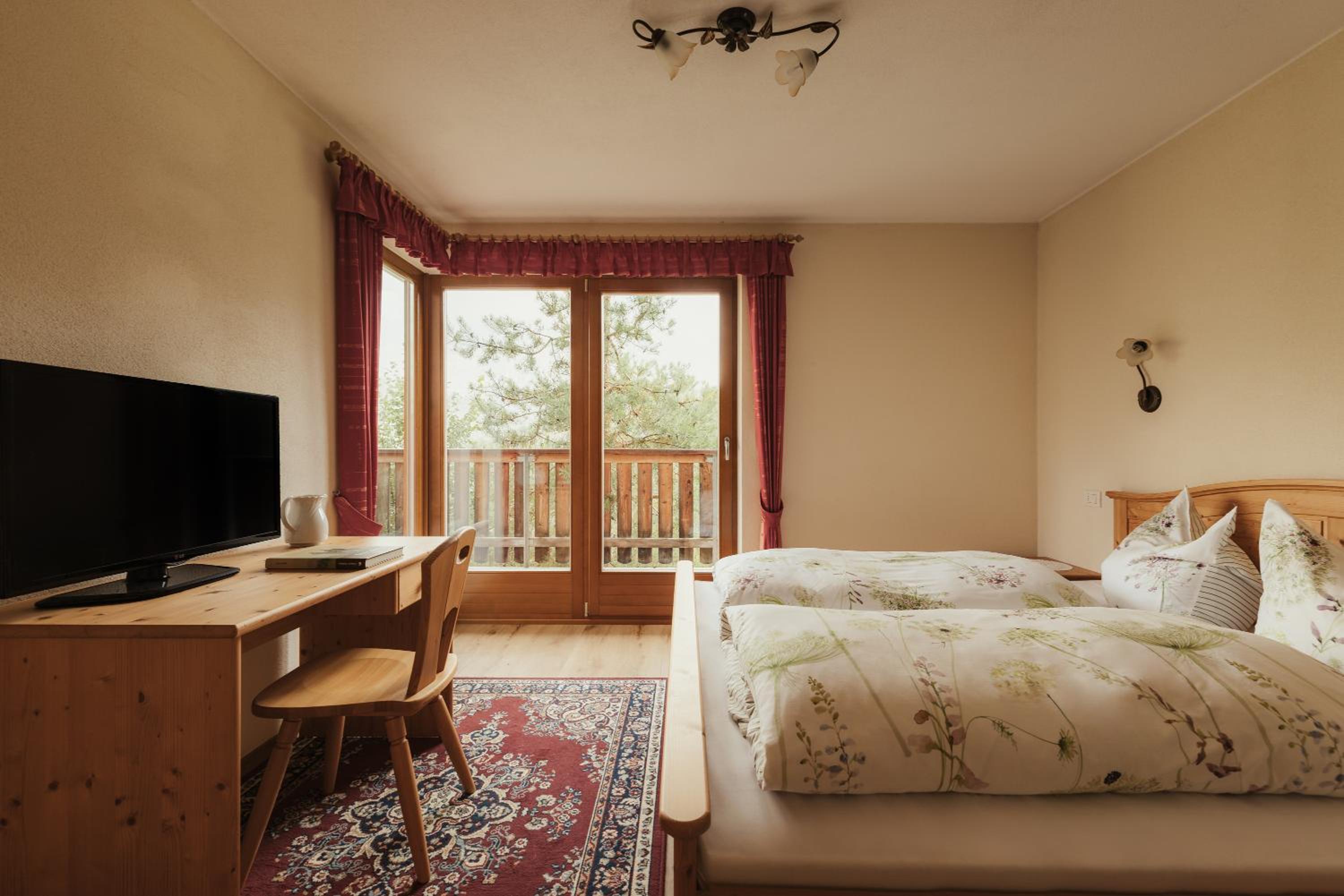 Double Room with Mountain View