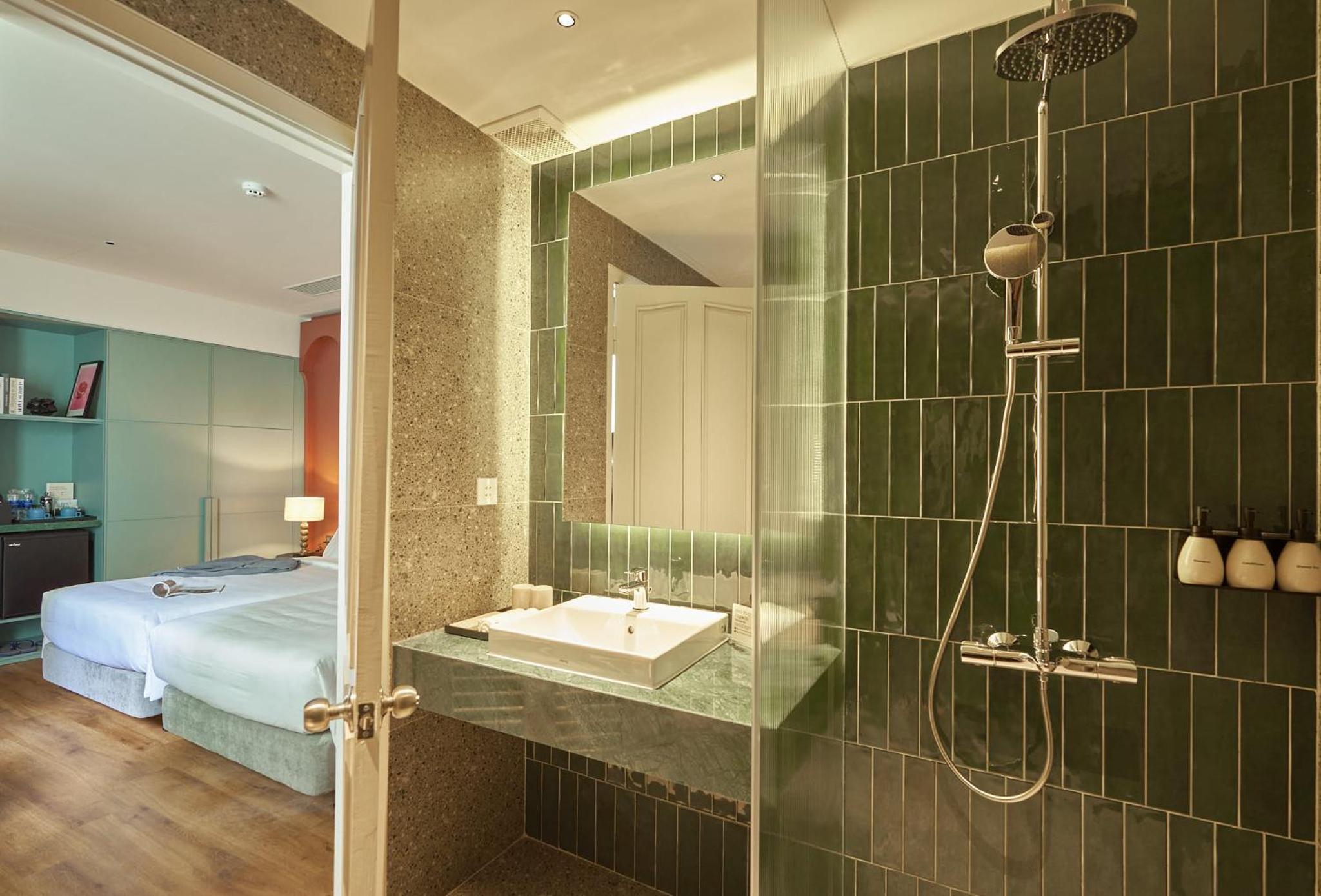 Deluxe Comfort Twin Room - Photo 2